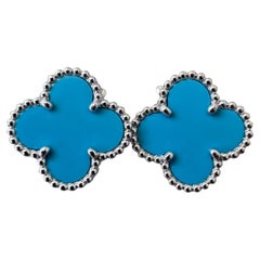 Van Cleef & Arpels Boucles d'oreilles à clip en or blanc 18 carats Turquoise bleue Alhambra Vintage