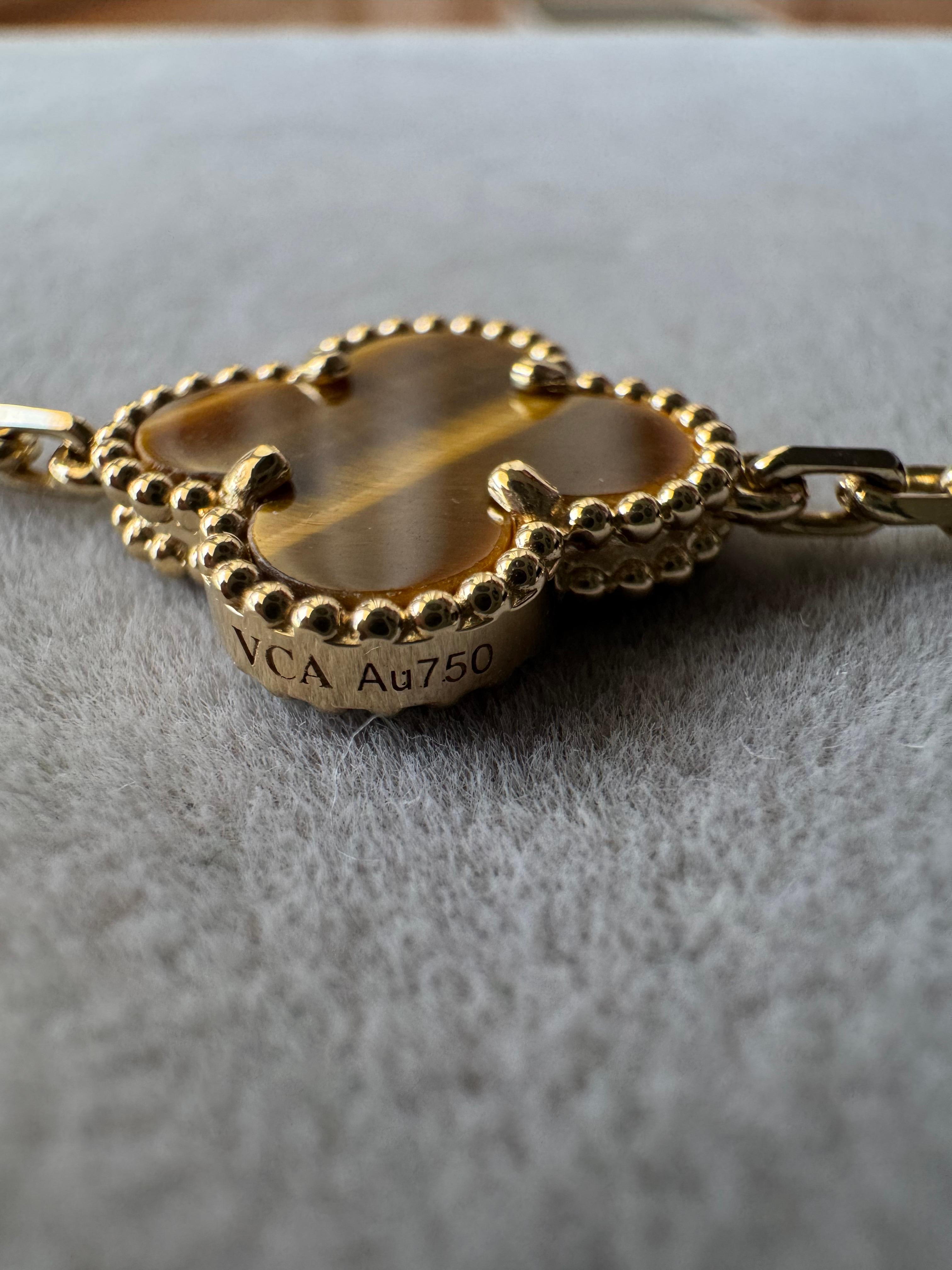 Van Cleef & Arpels Vintage Alhambra Tiger's Eye 5 Motif Yellow Gold Bracelet 8