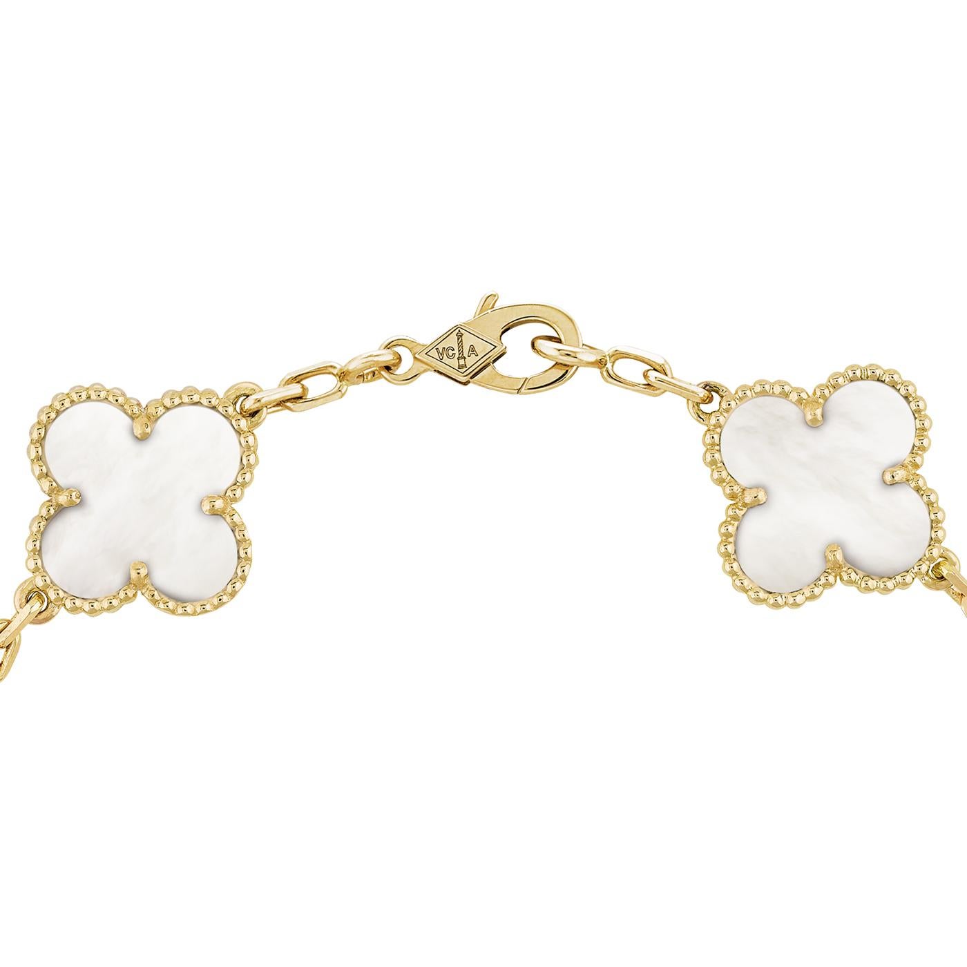 Van Cleef & Arpels Pulsera Alhambra Vintage 5 Motivos Nácar Oro 18K Modernista en venta