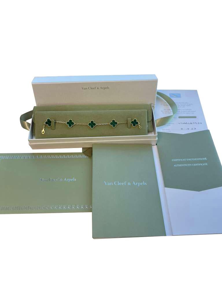 Van Cleef & Arpels Vintage Alhambra Armband Malachit 5 Motive 18K Gelbgold (Perle) im Angebot