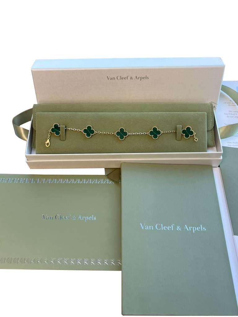Van Cleef & Arpels Vintage Alhambra Armband Malachit 5 Motive 18K Gelbgold Damen im Angebot