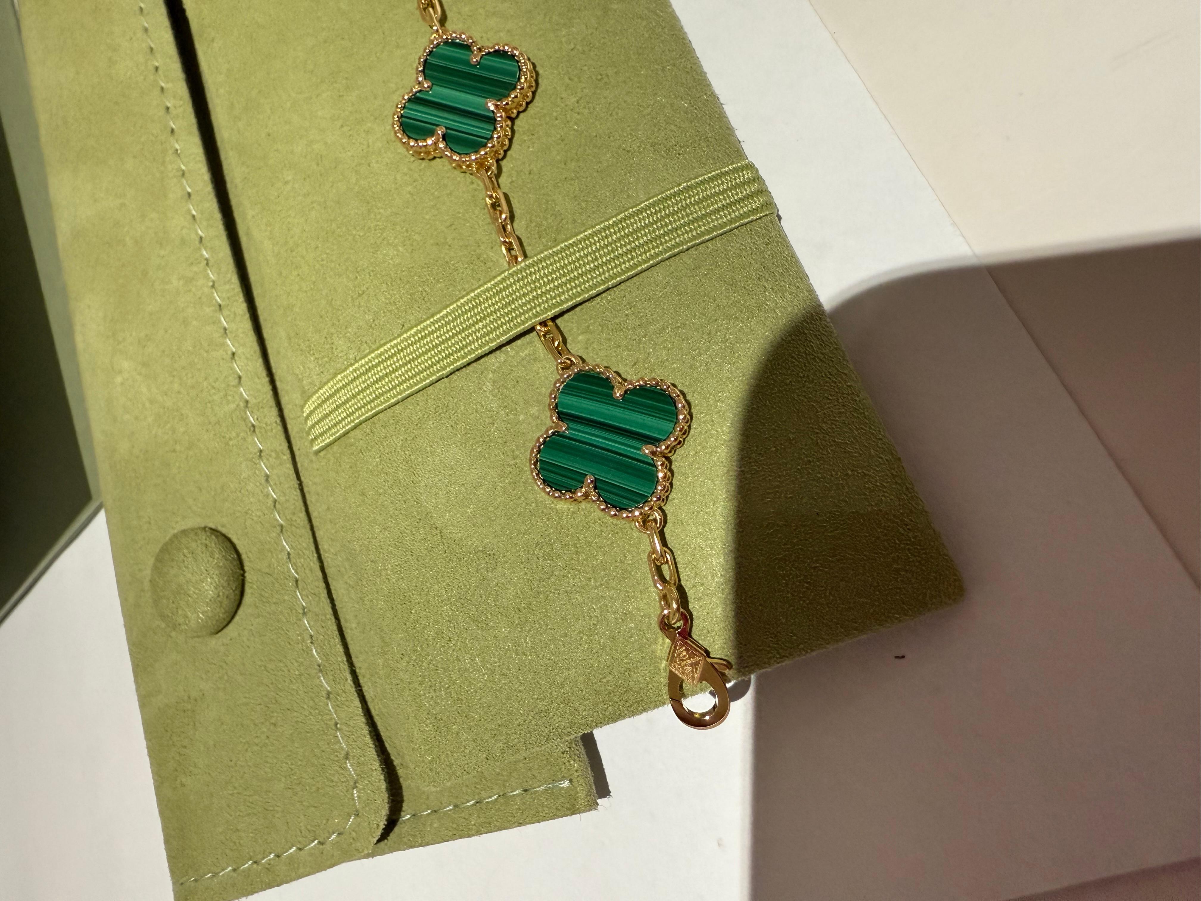 Van Cleef & Arpels Vintage Alhambra bracelet malachite 1