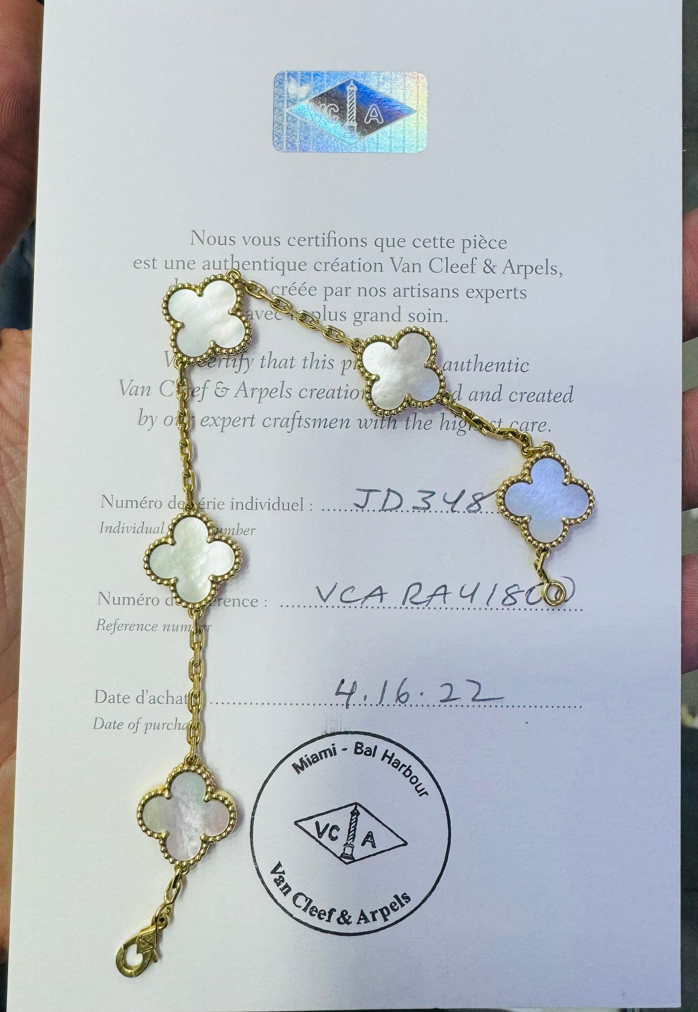 Women's or Men's Van Cleef & Arpels Vintage Alhambra Bracelet Mother Of Pearl Yellow Gold 18k