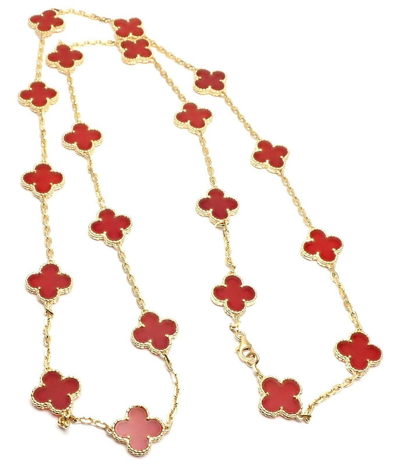 Van Cleef & Arpels Vintage Alhambra Carnelian 20 Motif Yellow Gold Necklace In Excellent Condition In Holland, PA