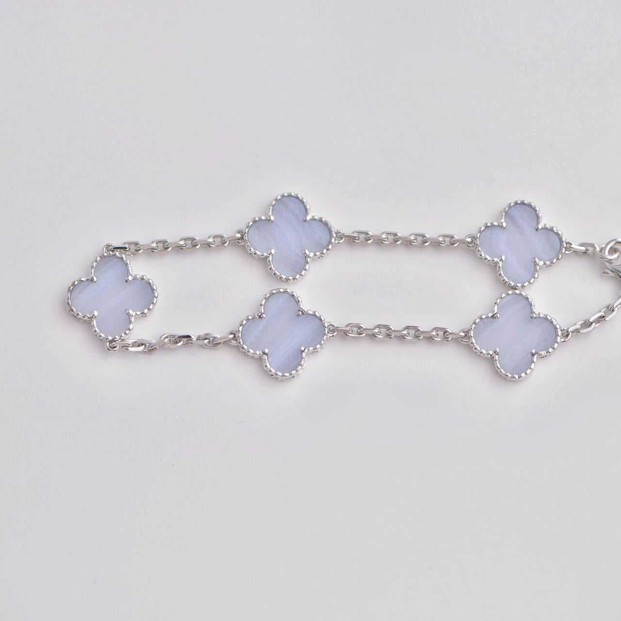 Uncut Van Cleef & Arpels Vintage Alhambra Chalcedony 5 Motif Bracelet