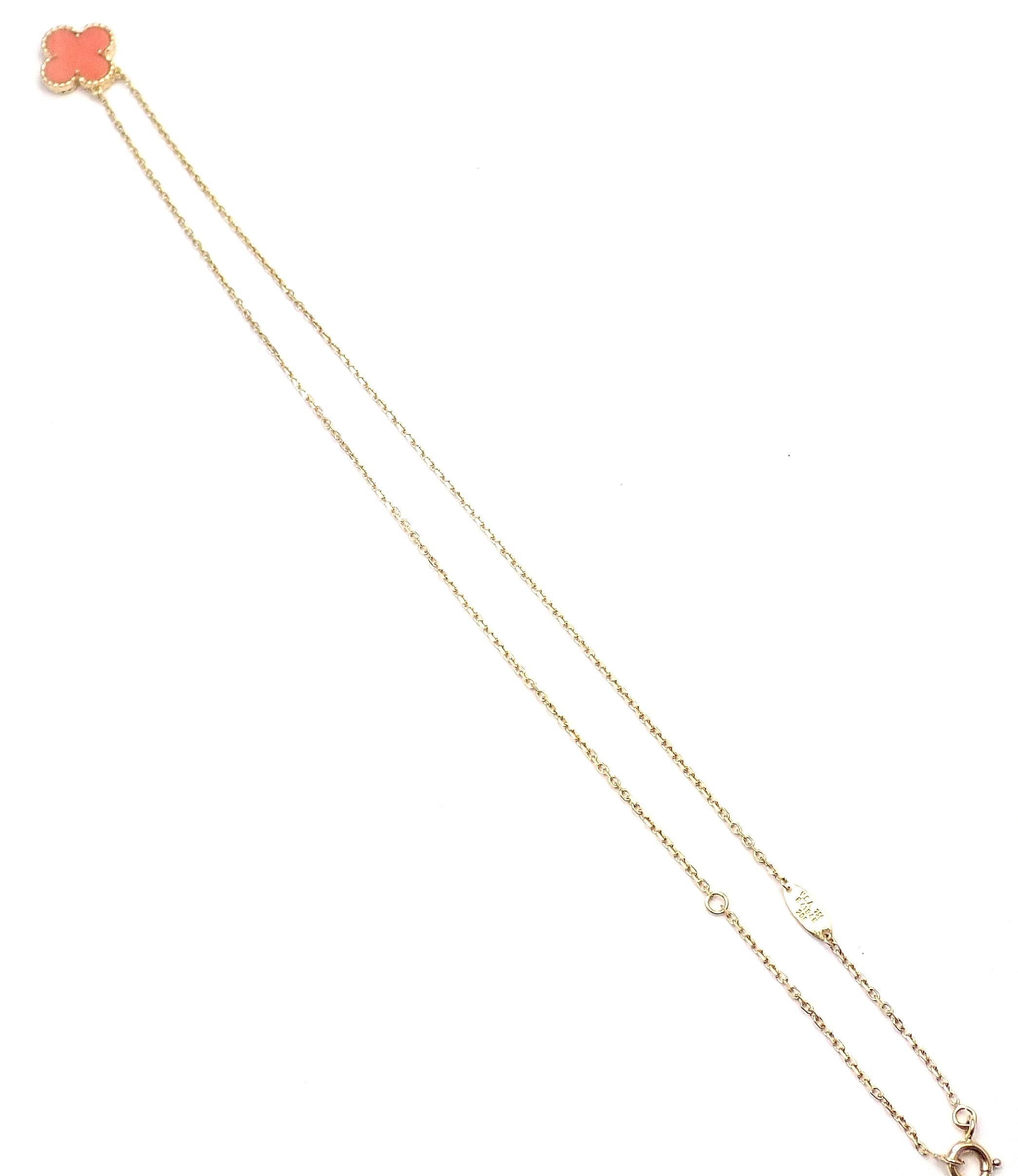 Women's or Men's Van Cleef & Arpels Vintage Alhambra Coral Yellow Gold Pendant Necklace