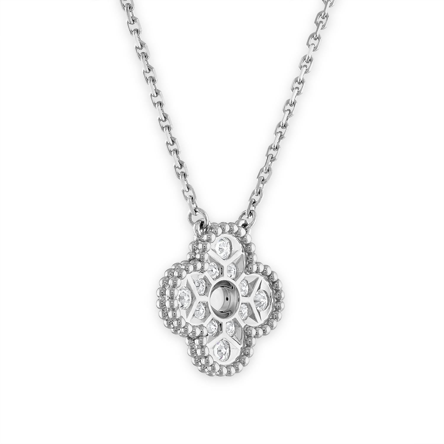 Diamond pendant necklace from Vintage Alhambra collection. A simple and classic must-have piece in the closet.

Maker: Van Cleef & Arpels

Accessories: Boxes, the original certificate dated 2022, and the original receipt.

Condition: Like-new