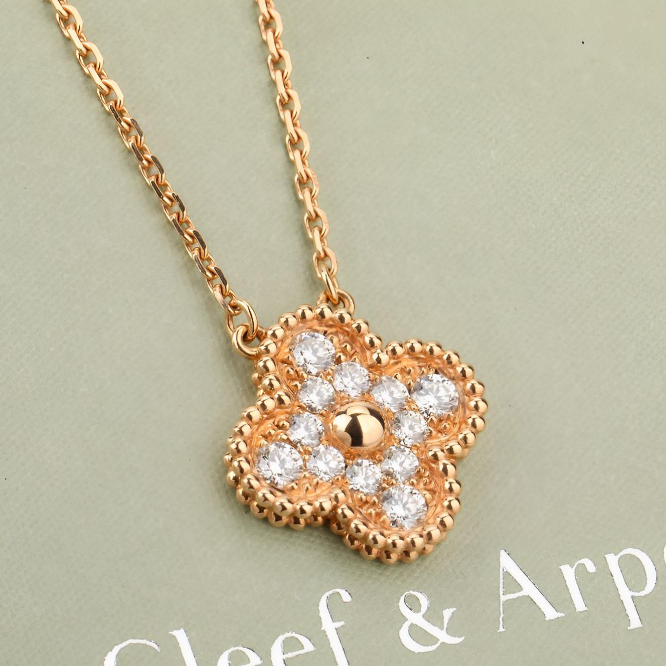 gold sweet alhambra necklace