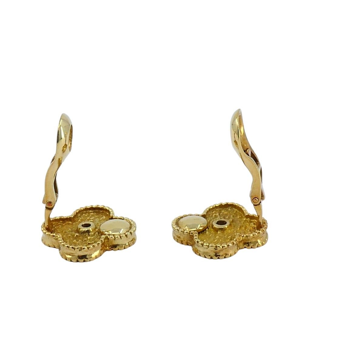 Van Cleef & Arpels Pendientes Vintage Alhambra Oro Diamante en venta 5