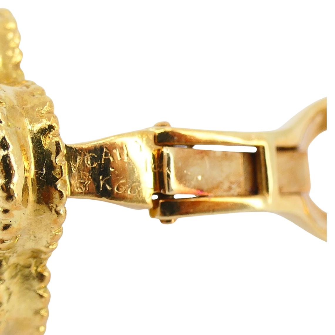 Van Cleef & Arpels Pendientes Vintage Alhambra Oro Diamante en venta 1