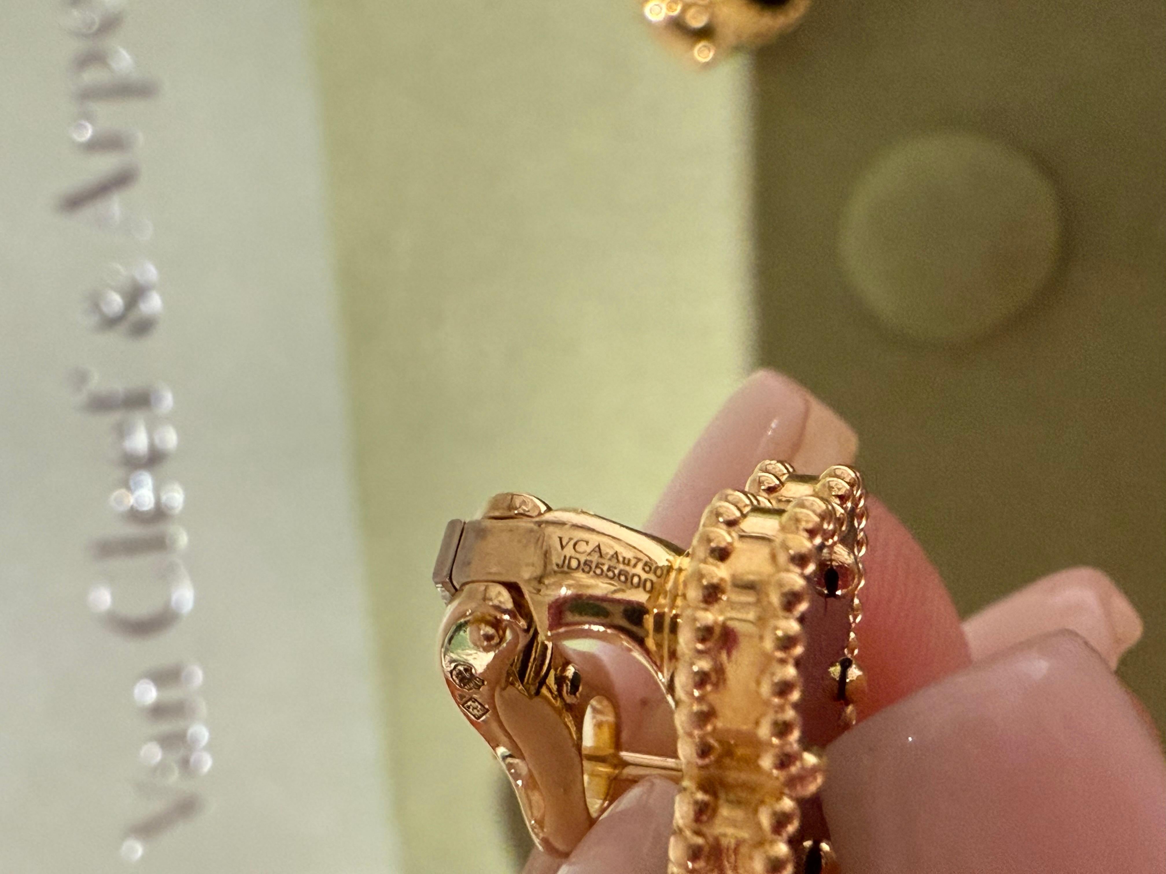 Mixed Cut Van Cleef & Arpels Vintage Alhambra Earrings in Onyx Yellow Gold For Sale