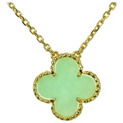 Van Cleef & Arpels Vintage Alhambra Green Jade Yellow Gold Pendant Necklace