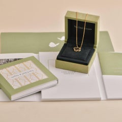 Van Cleef & Arpels Collana Vintage Alhambra Grigio con Ciondolo di Madreperla
