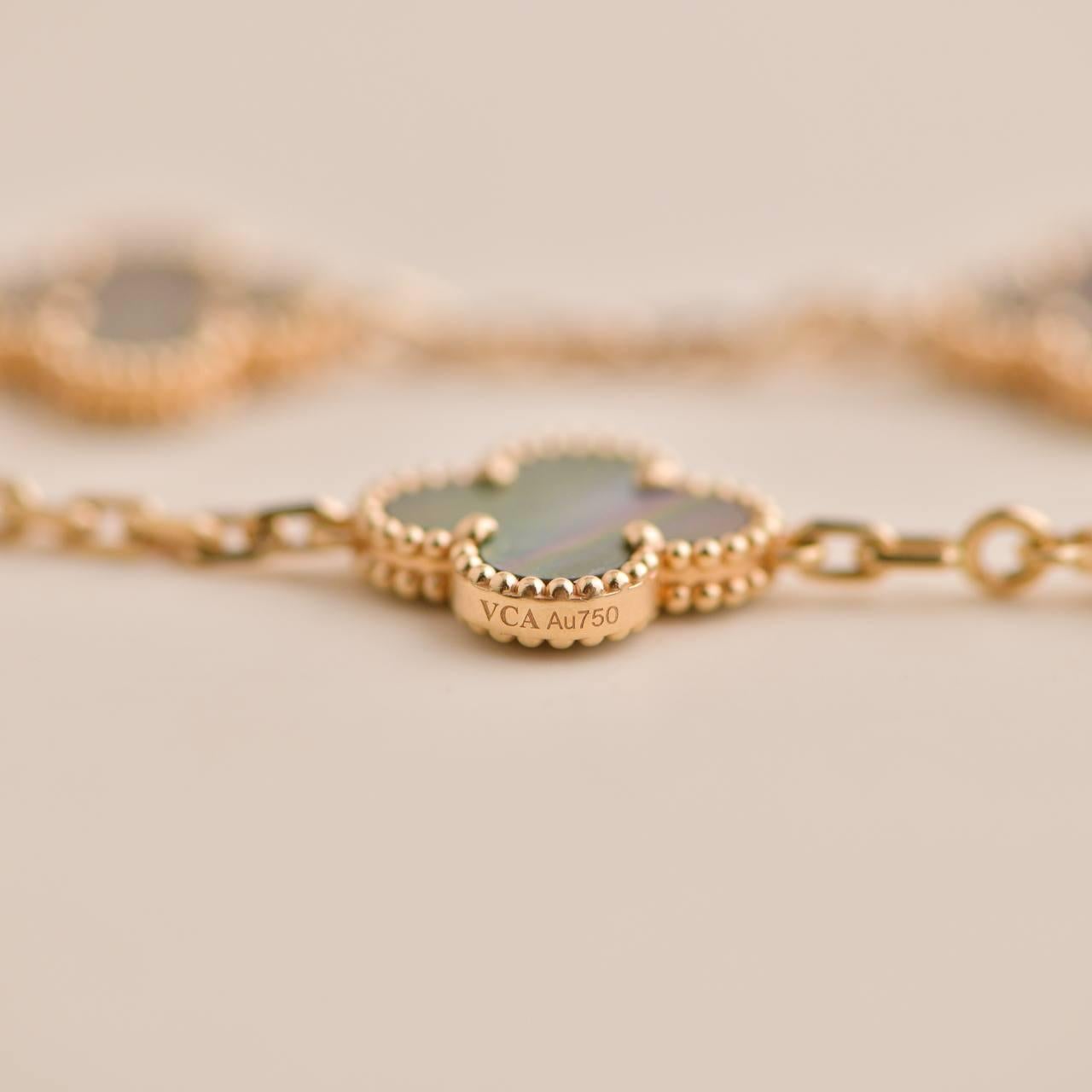 Van Cleef & Arpels Vintage Alhambra Grey Mother of Pearl Rose Gold Bracelet In Excellent Condition In Banbury, GB