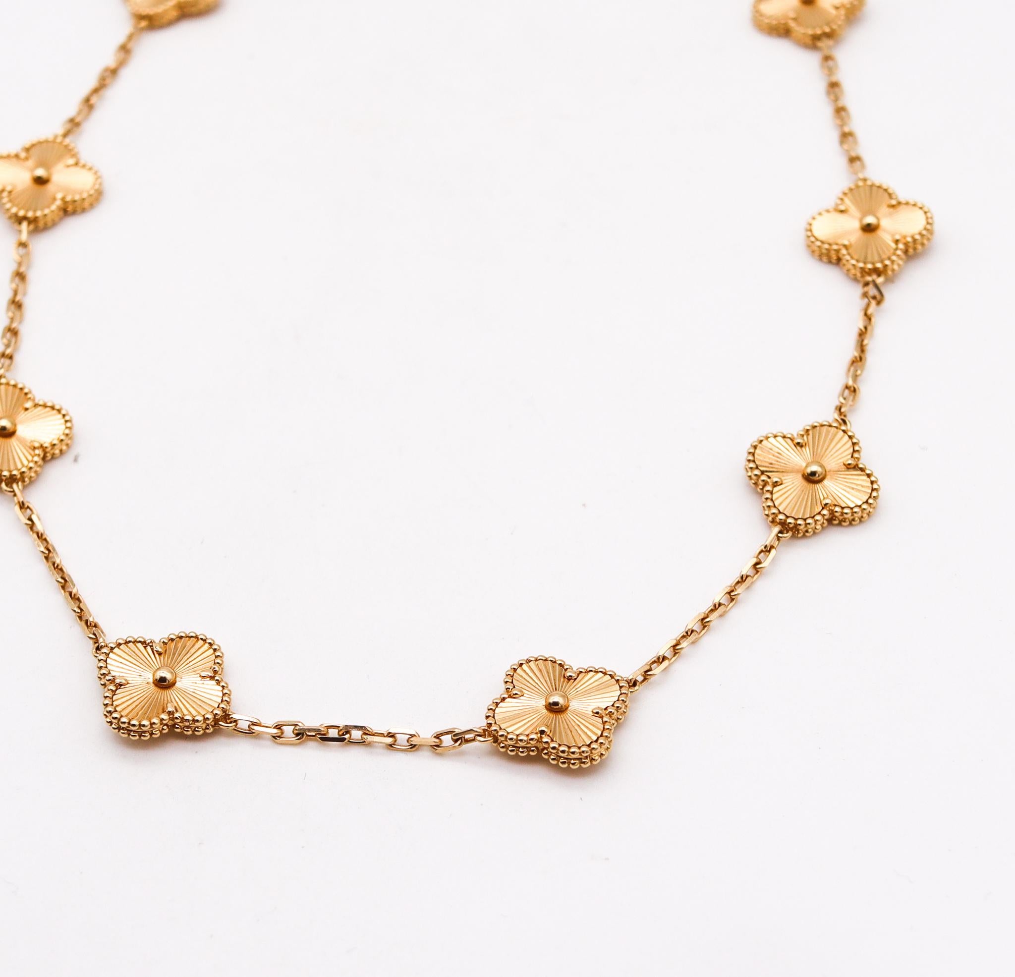 Van Cleef & Arpels Vintage Alhambra Guilloche Halskette mit 10 Motiven aus 18 Karat Gold (Modernistisch)