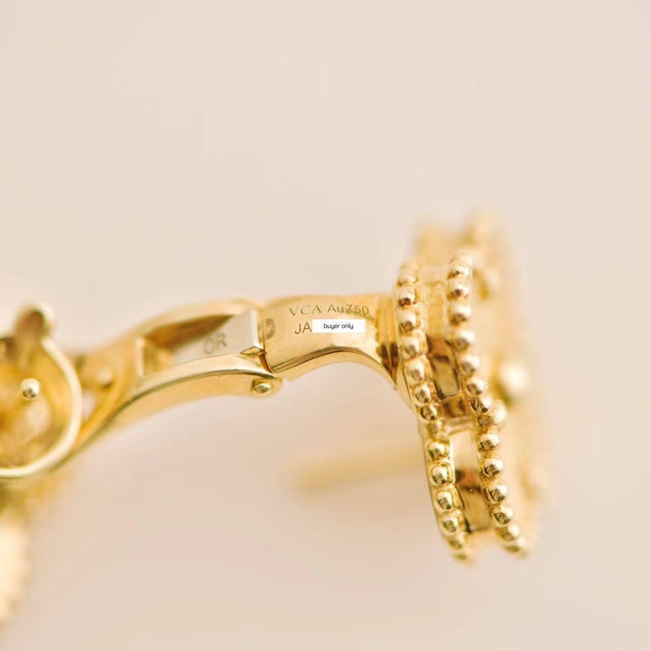 Women's or Men's Van Cleef & Arpels Vintage Alhambra Guilloché 18K yellow gold Earring