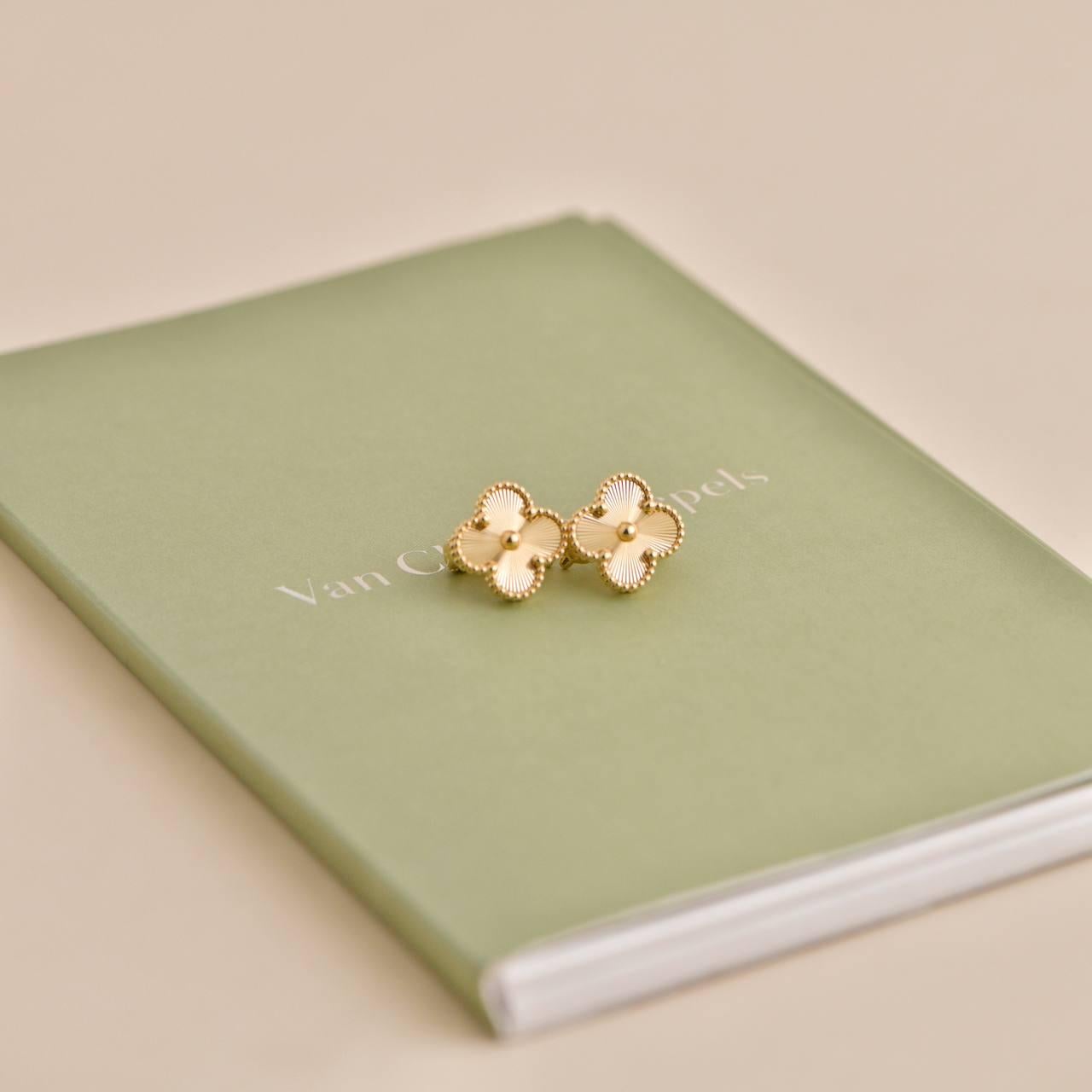 Van Cleef & Arpels Vintage Alhambra Guilloché 18K yellow gold Earring 2
