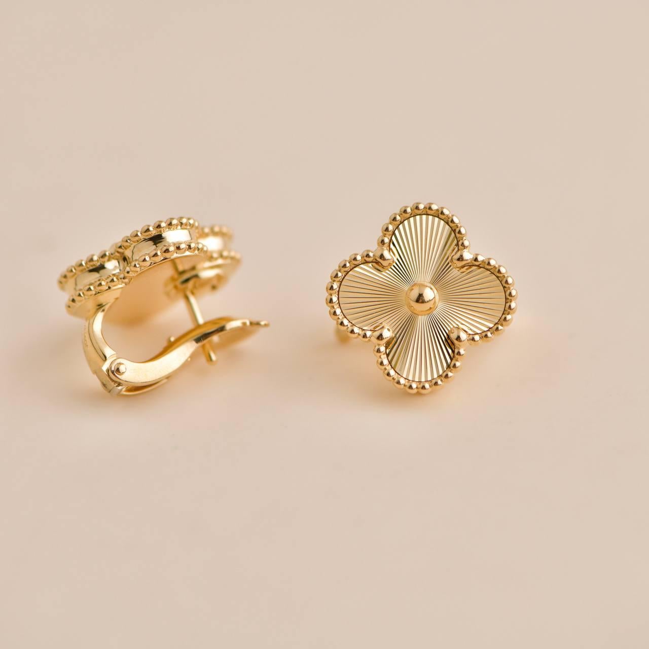 Van Cleef & Arpels Vintage Alhambra Guilloché 18K yellow gold Earring 2