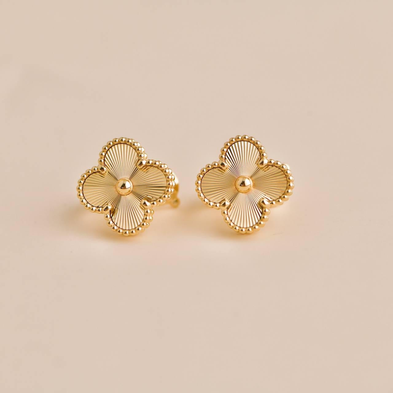 Van Cleef & Arpels Vintage Alhambra Guilloché 18K yellow gold Earrings 2