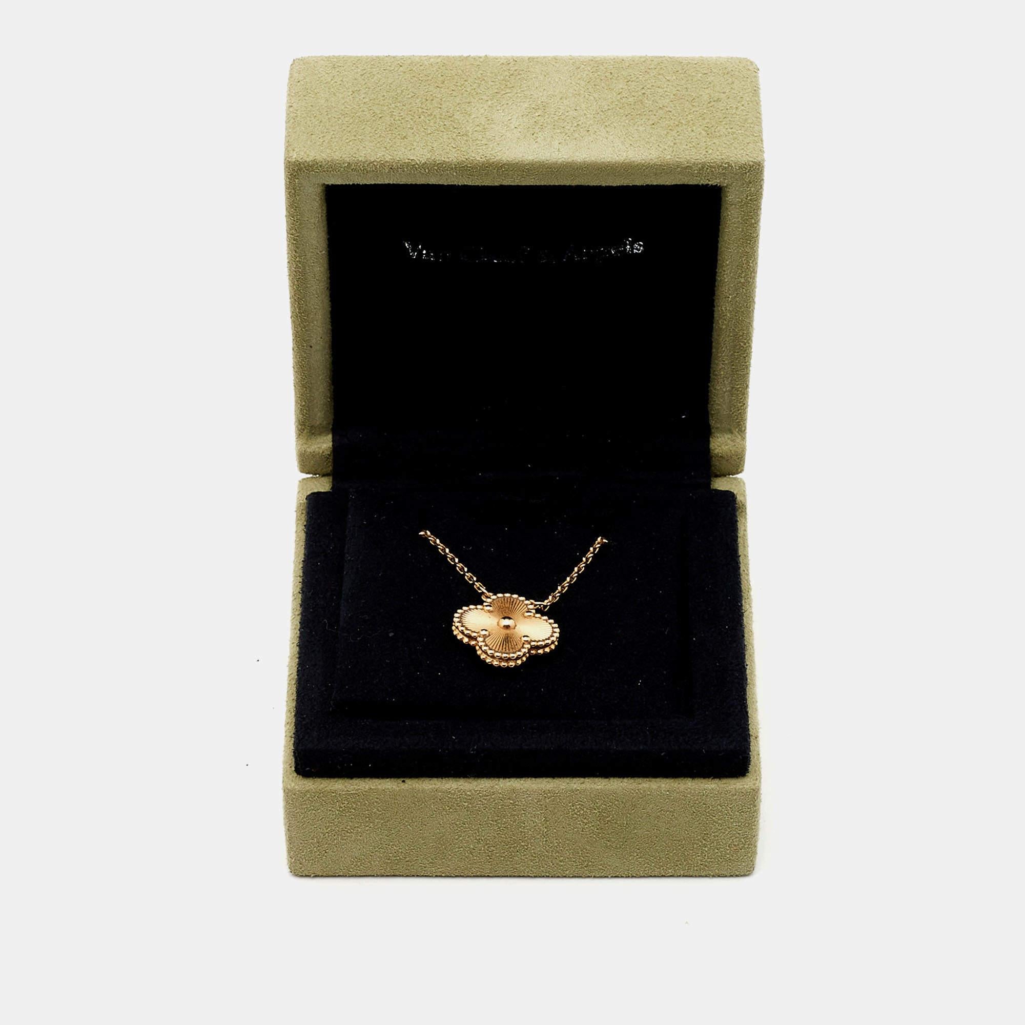 Van Cleef & Arpels Vintage Alhambra Guilloche 18k Yellow Gold Necklace 3