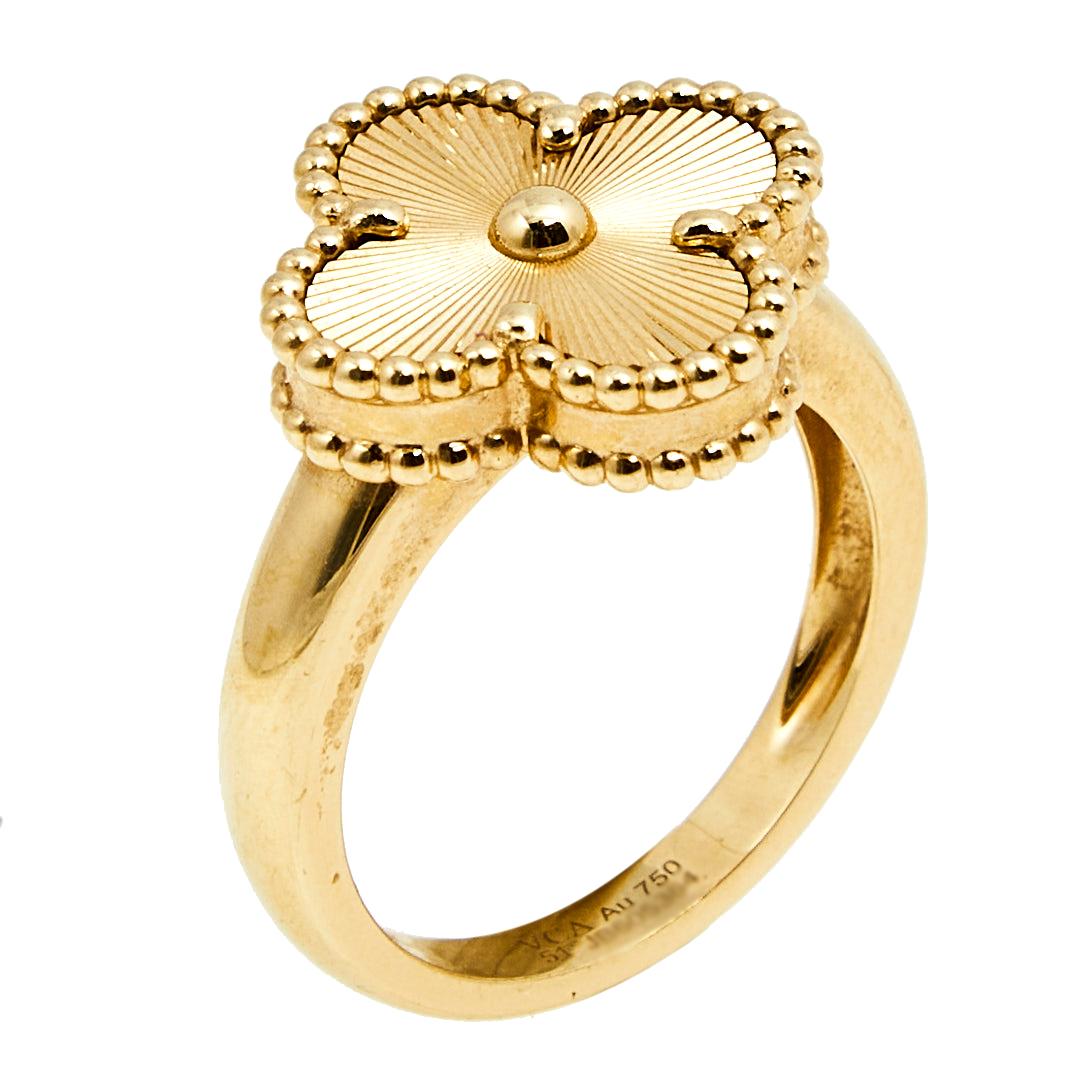Van Cleef & Arpels Vintage Alhambra Guilloché 18k Yellow Gold Ring Size 51 In Good Condition In Dubai, Al Qouz 2