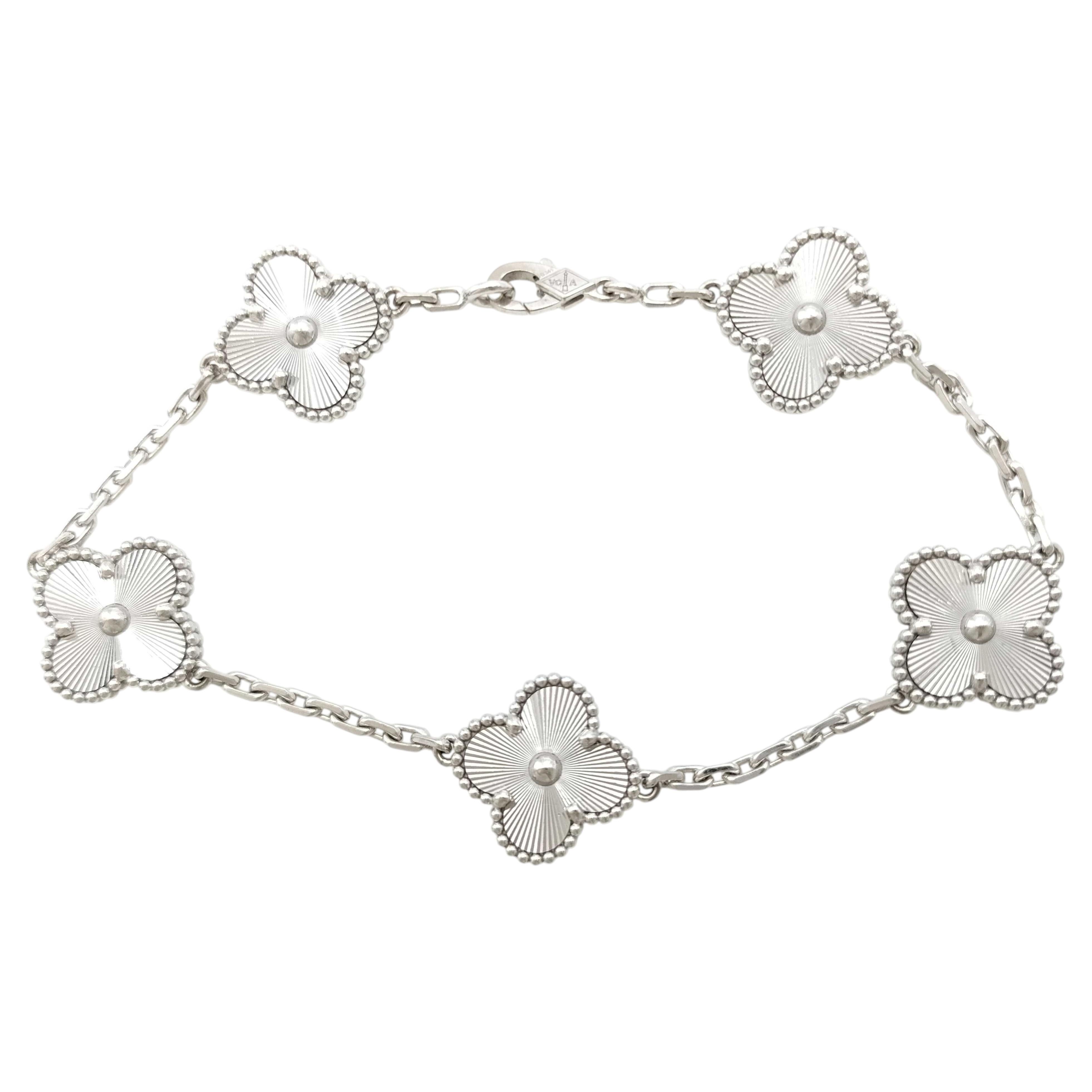 Can you wear Van Cleef and Arpels jewelry every day?