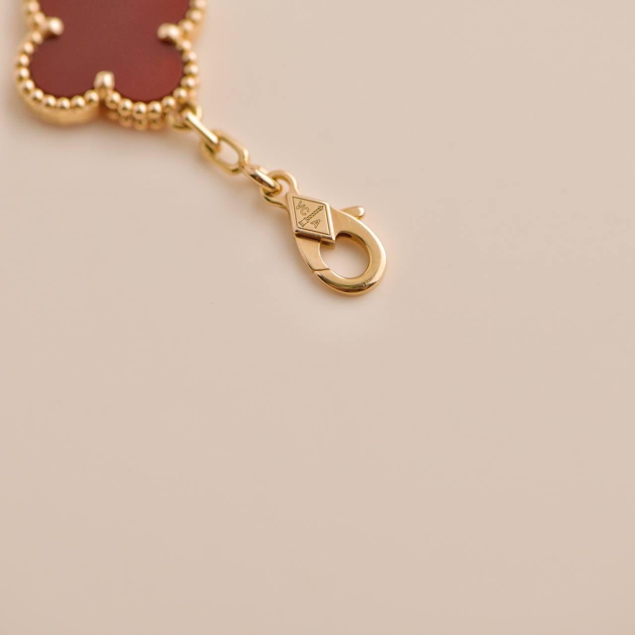 Women's or Men's Van Cleef & Arpels Vintage Alhambra Guilloche Carnelian Rose Gold Bracelet For Sale