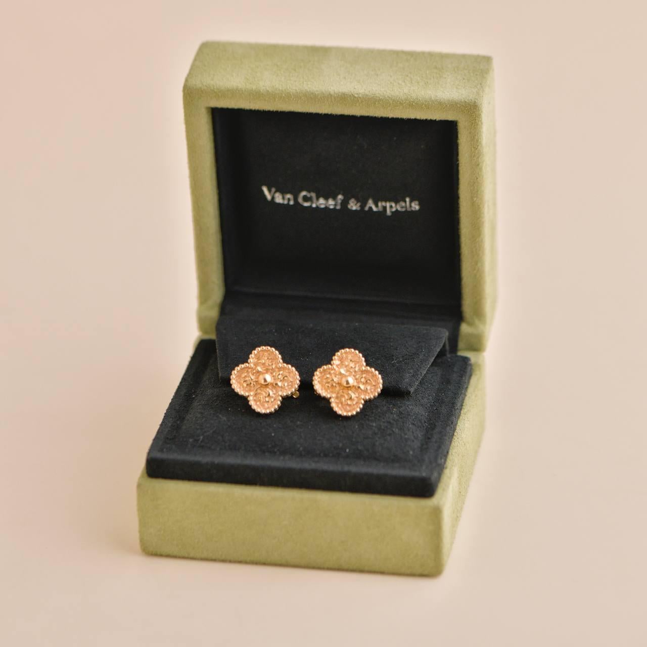Van Cleef & Arpels Vintage Alhambra Hammered 18K Rose Gold Earrings In Excellent Condition In Banbury, GB