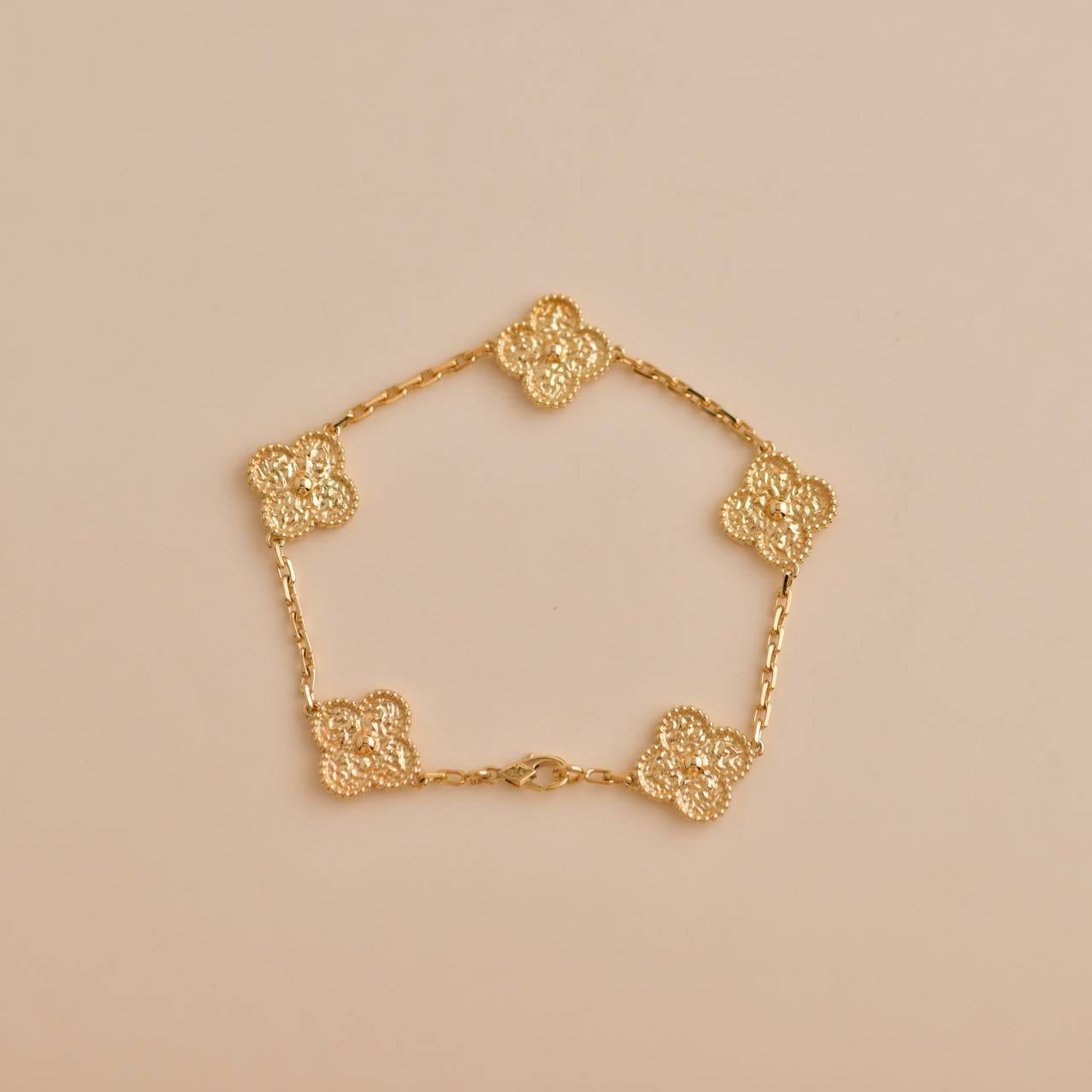 Women's or Men's Van Cleef & Arpels Vintage Alhambra Hammered 18K Yellow Gold 5 Motif Bracelet For Sale