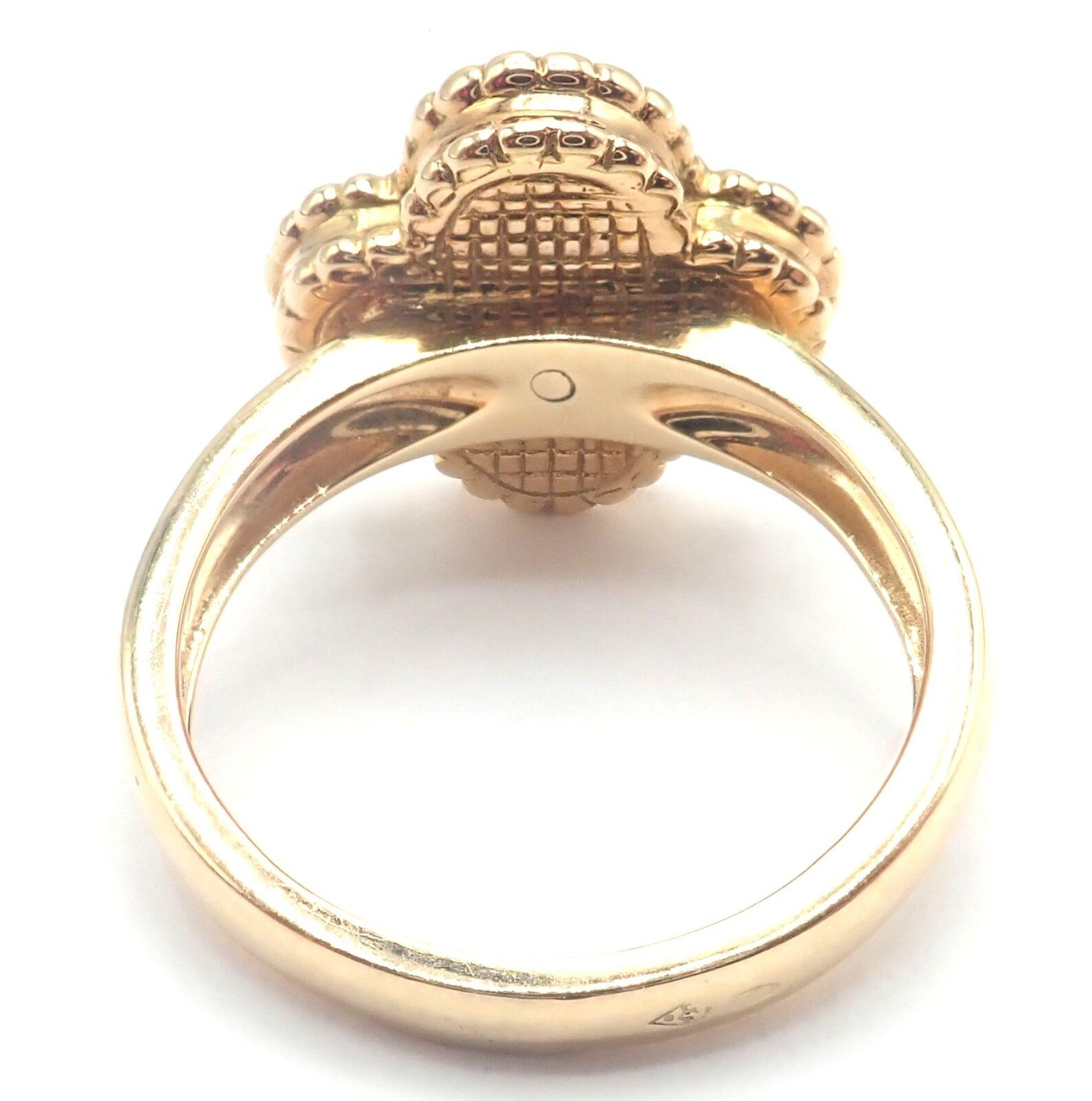 Brilliant Cut Van Cleef & Arpels Vintage Alhambra Jade Diamond Yellow Gold Ring For Sale