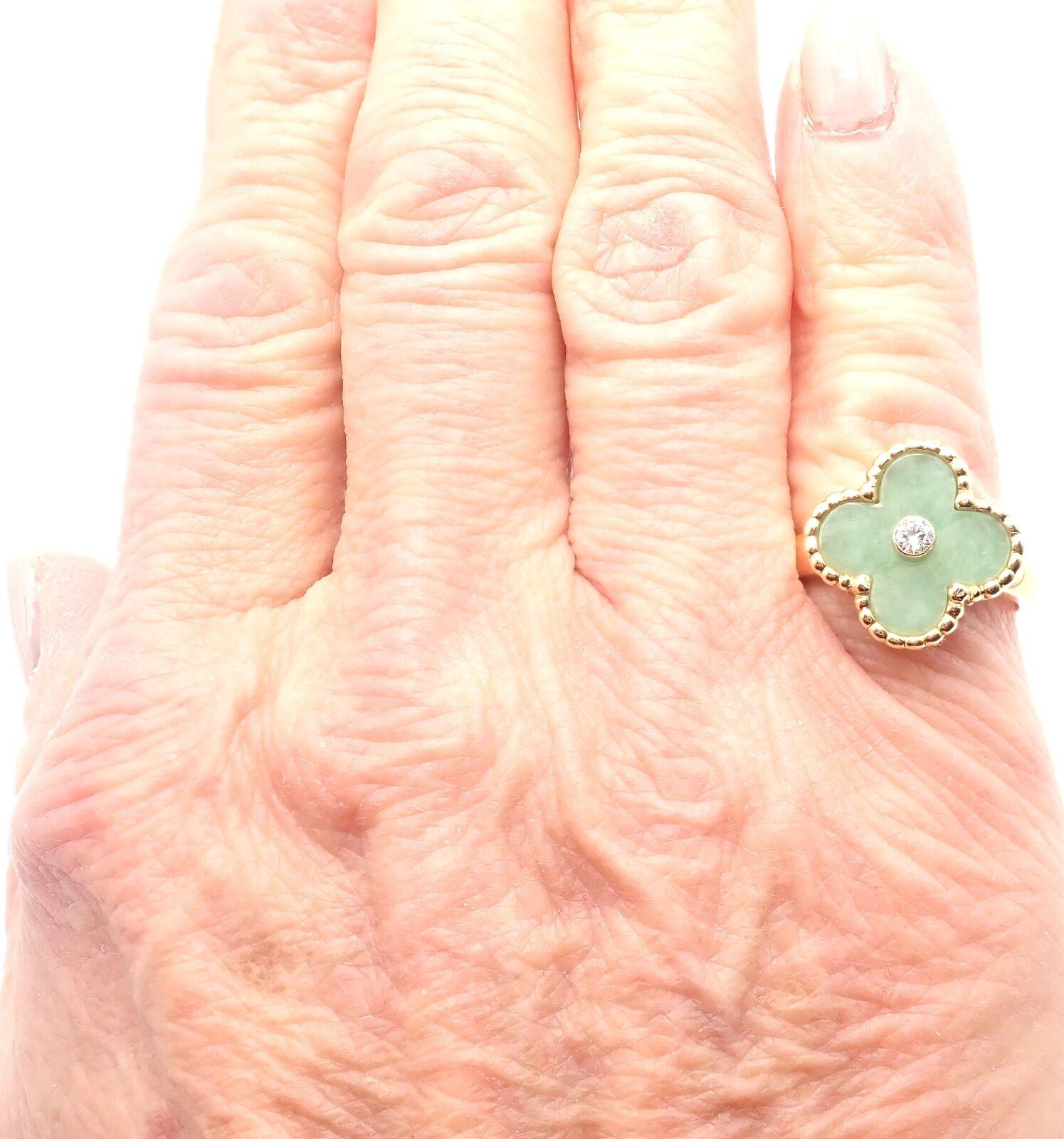 Van Cleef & Arpels Vintage Alhambra Jade Diamond Yellow Gold Ring For Sale 2