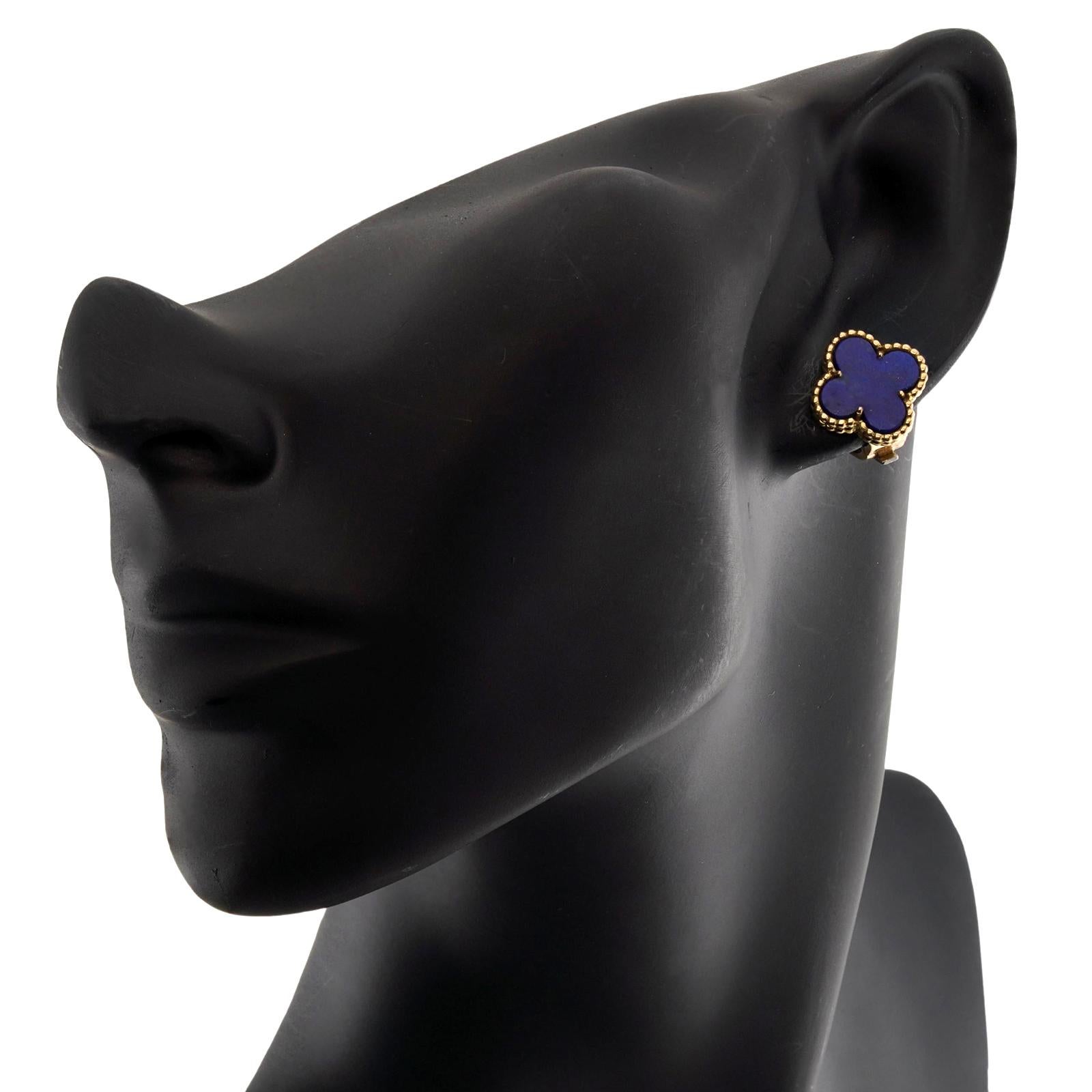 Mixed Cut VAN CLEEF & ARPELS Vintage Alhambra Lapis Lasuli 18k Yellow Gold Clip-on Earring For Sale
