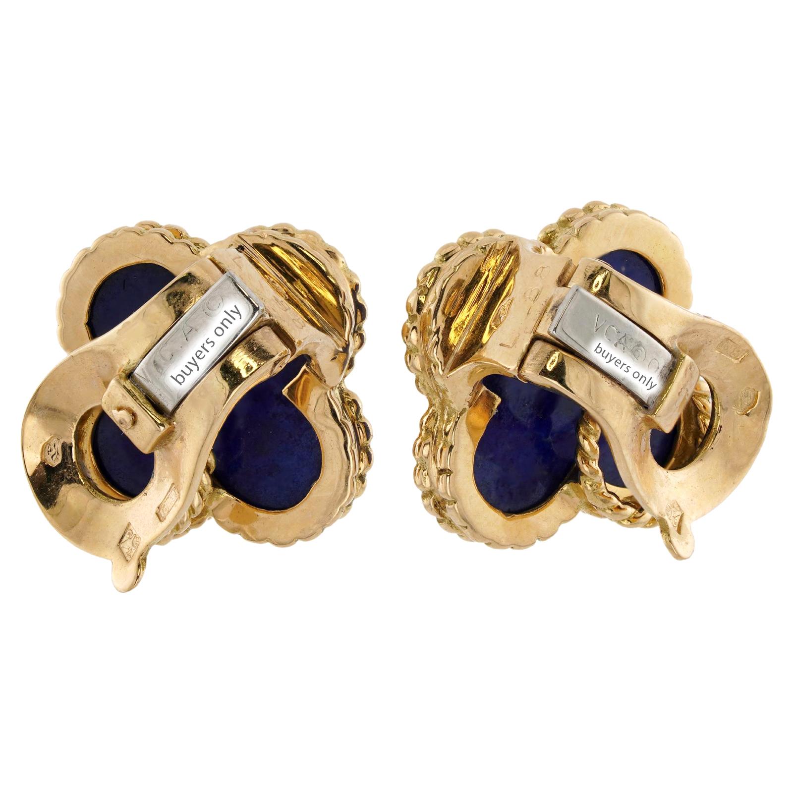 Mixed Cut VAN CLEEF & ARPELS Vintage Alhambra Lapis Lasuli 18k Yellow Gold Clip-on Earring For Sale