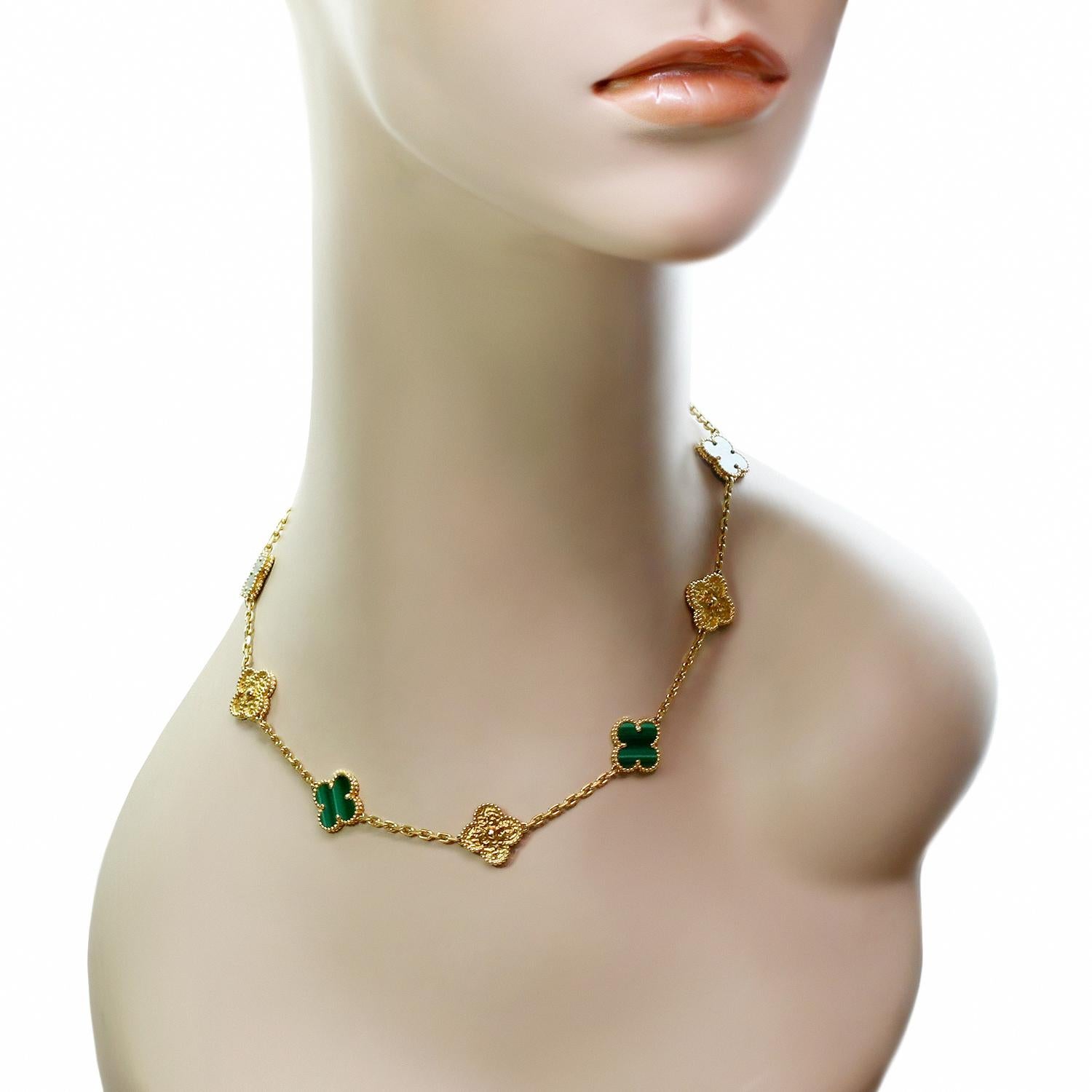 Mixed Cut Van Cleef & Arpels Vintage Alhambra Limited Addition Malachite Gold Necklace