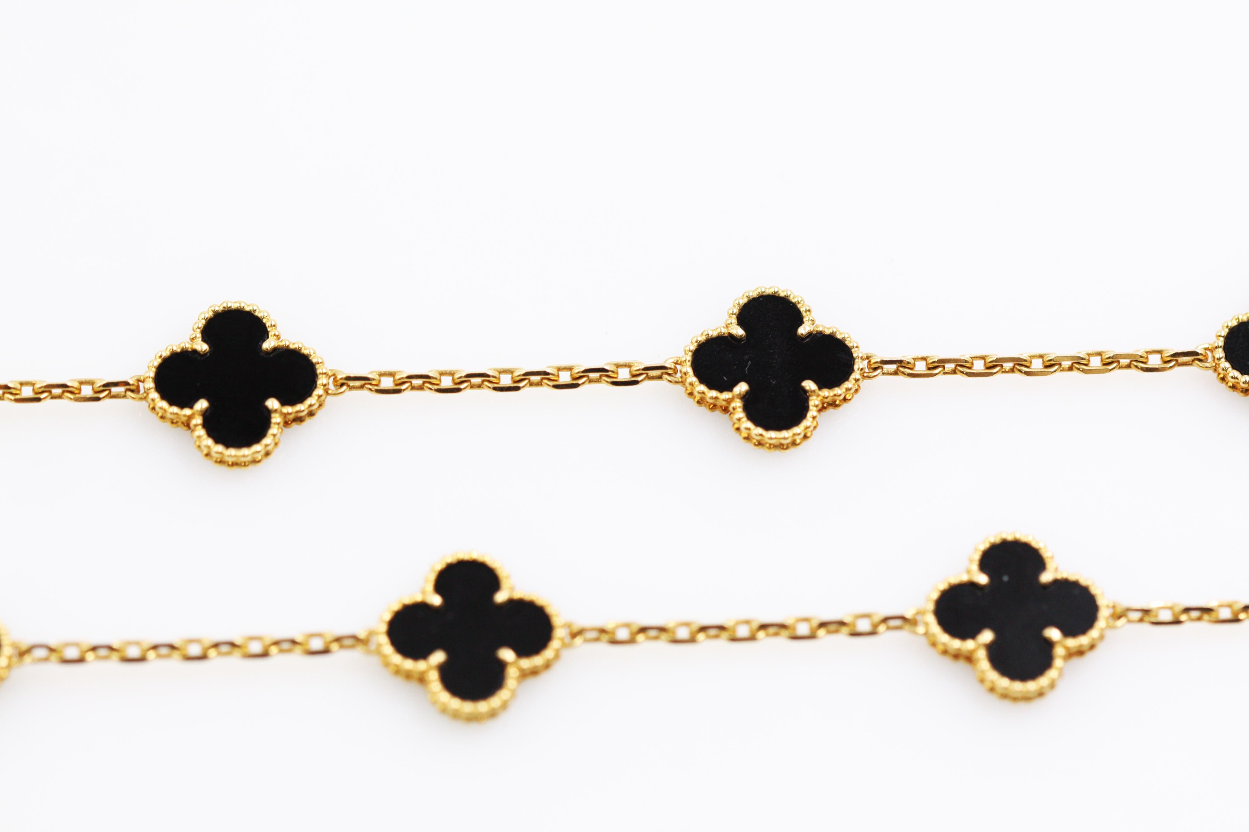 Van Cleef & Arpels Vintage Alhambra Long Motifs Necklace For Sale 2