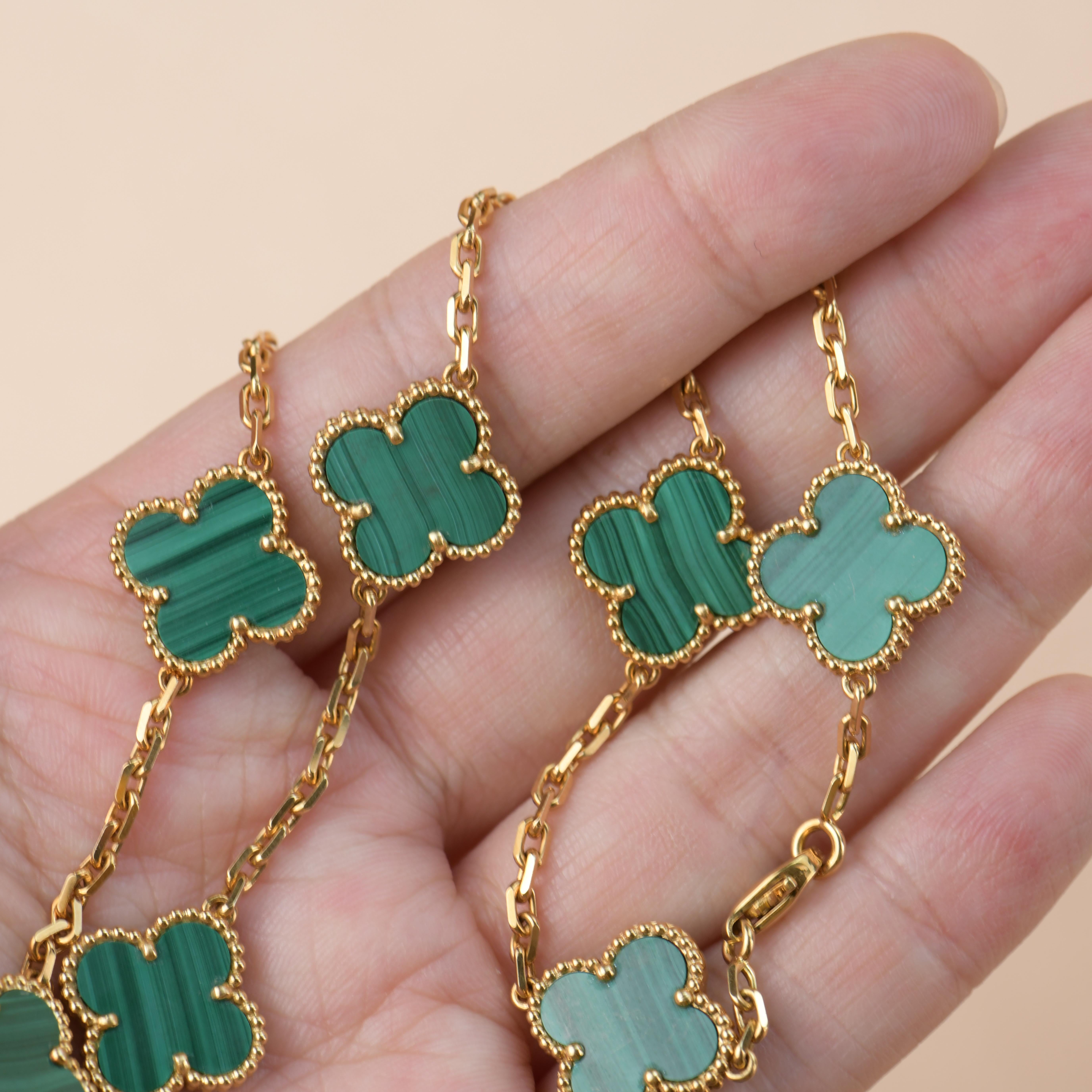 Women's or Men's Van Cleef & Arpels Vintage Alhambra Malachite 10 Motif Gold Necklace