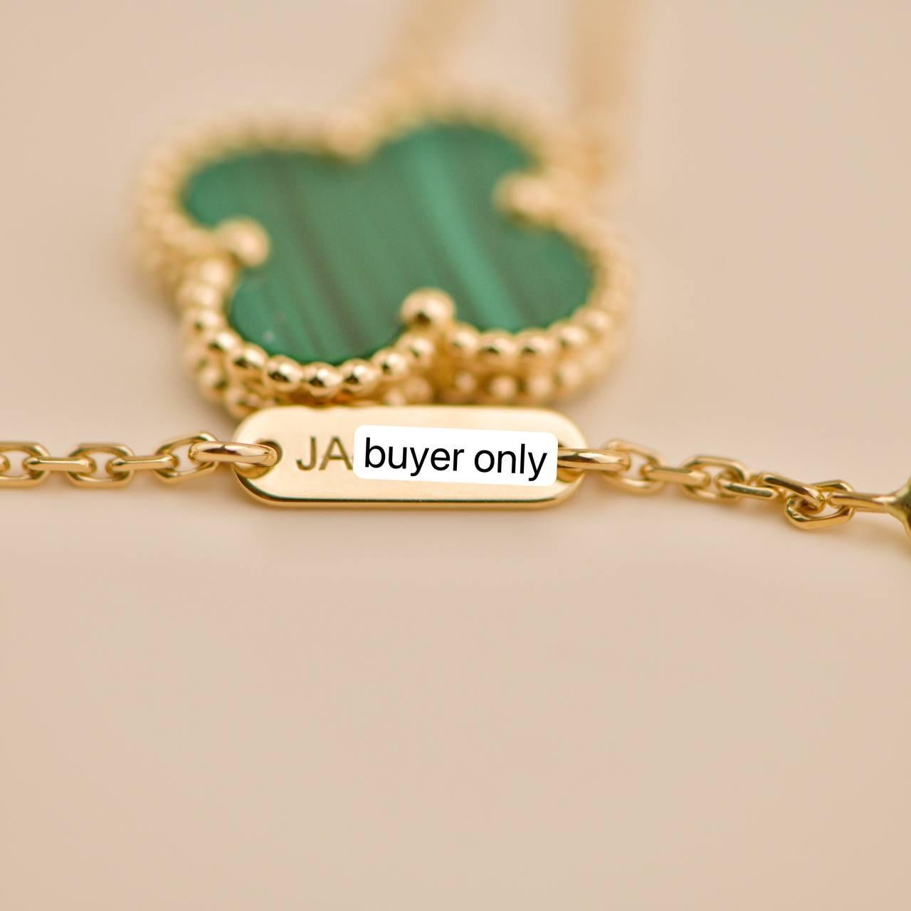 Van Cleef & Arpels Collana Vintage Alhambra Malachite in oro giallo 18 carati in vendita 2