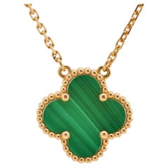 Van Cleef & Arpels Vintage Alhambra Malachit-Halskette mit Anhänger aus 18 Karat Gelbgold