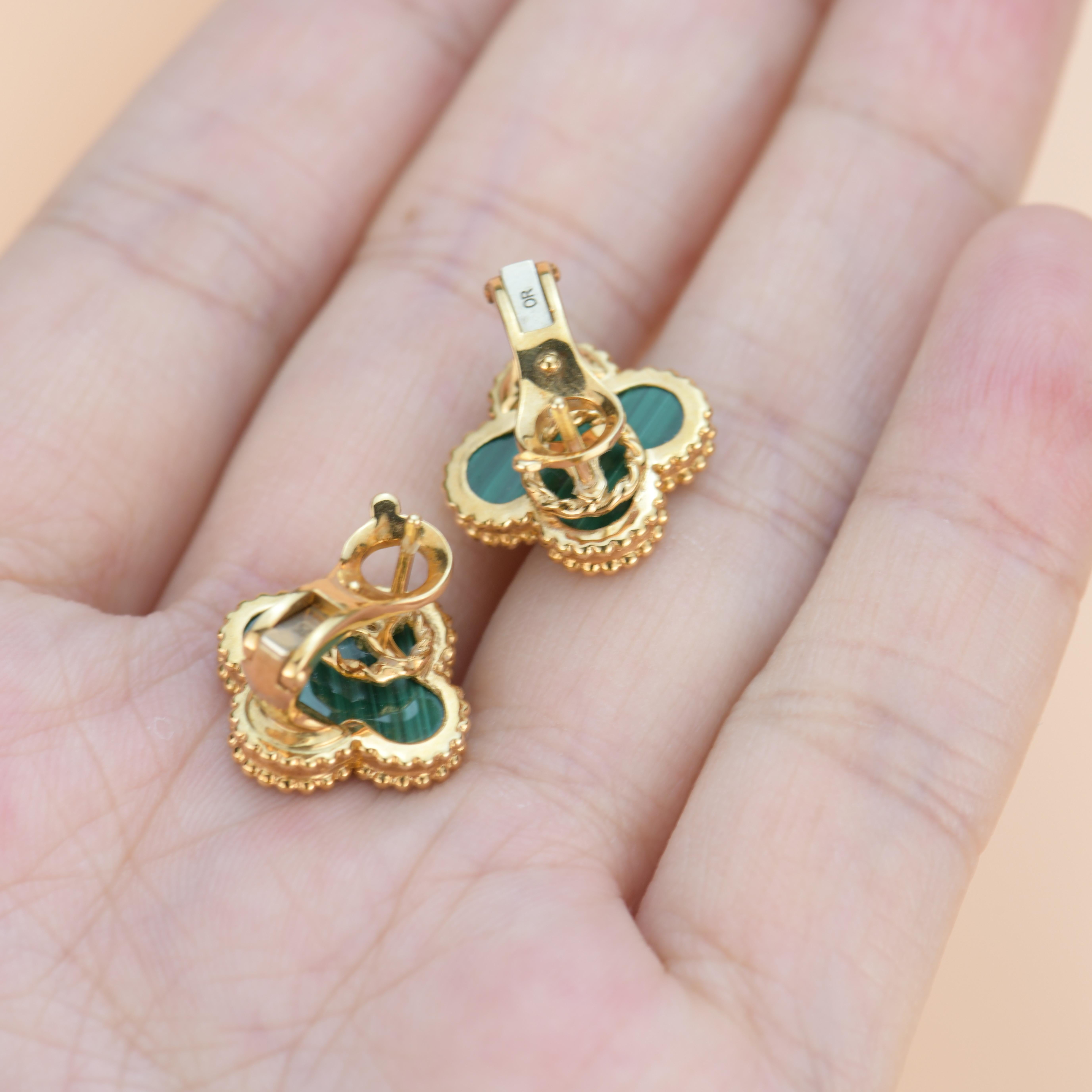 Van Cleef & Arpels Vintage Alhambra Malachite Yellow Gold Earrings In Excellent Condition In Banbury, GB