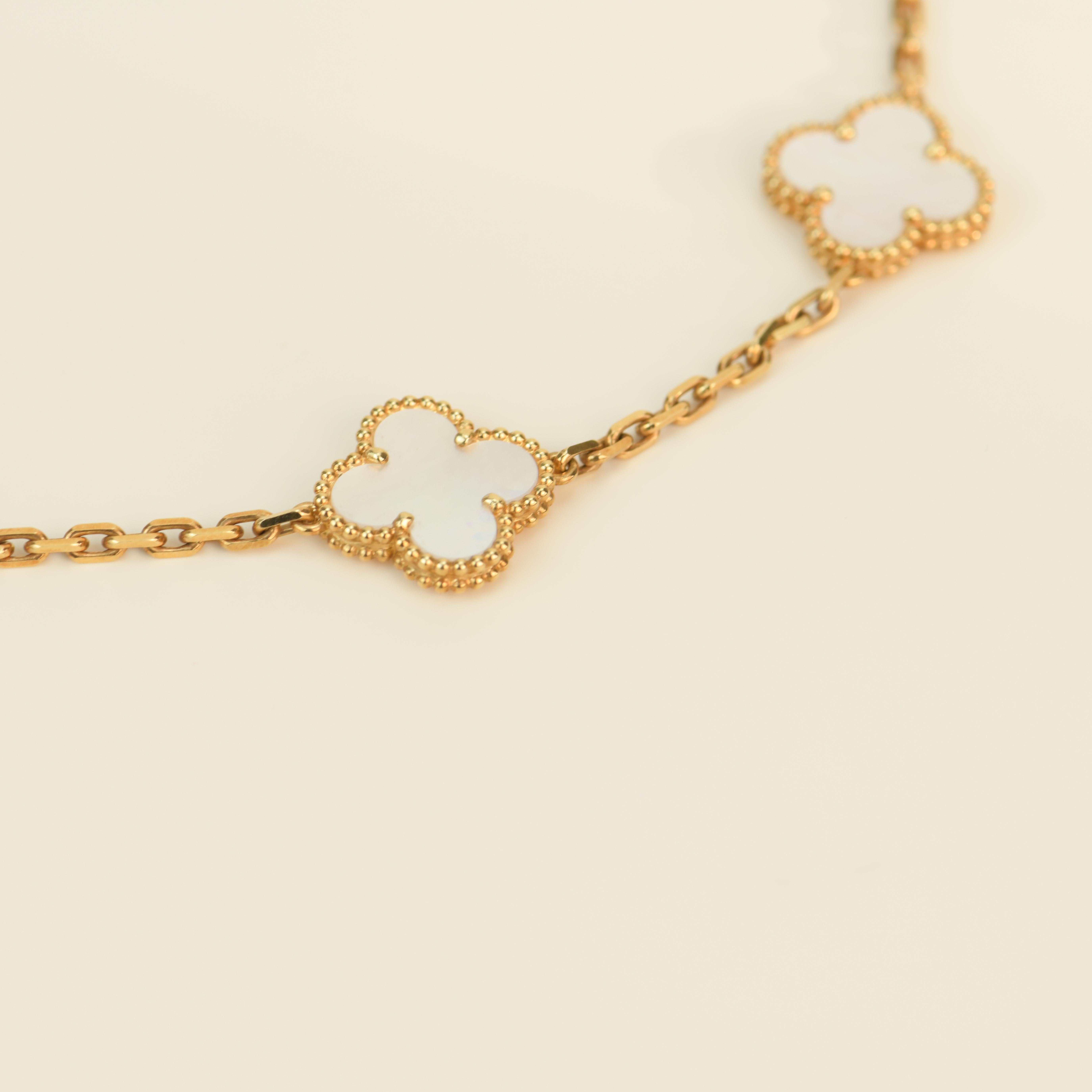 10 motif van cleef necklace