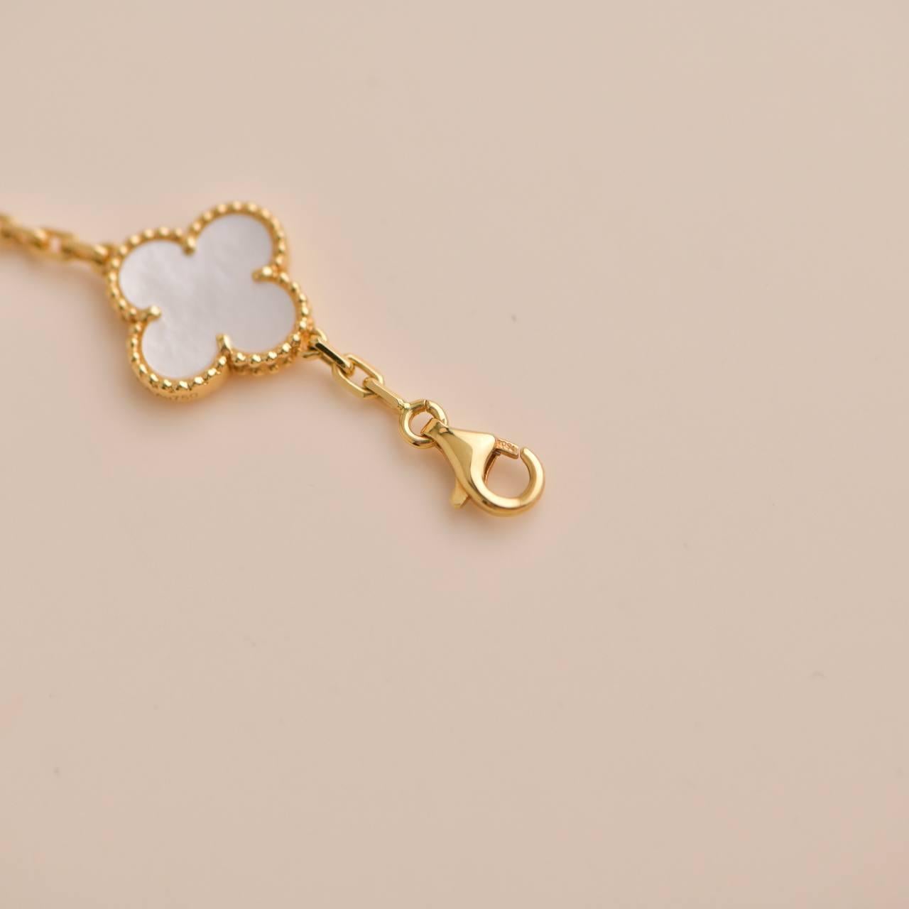 Uncut Van Cleef &Arpels Vintage Alhambra Mother of Pearl 10 Motif Yellow Gold Necklace
