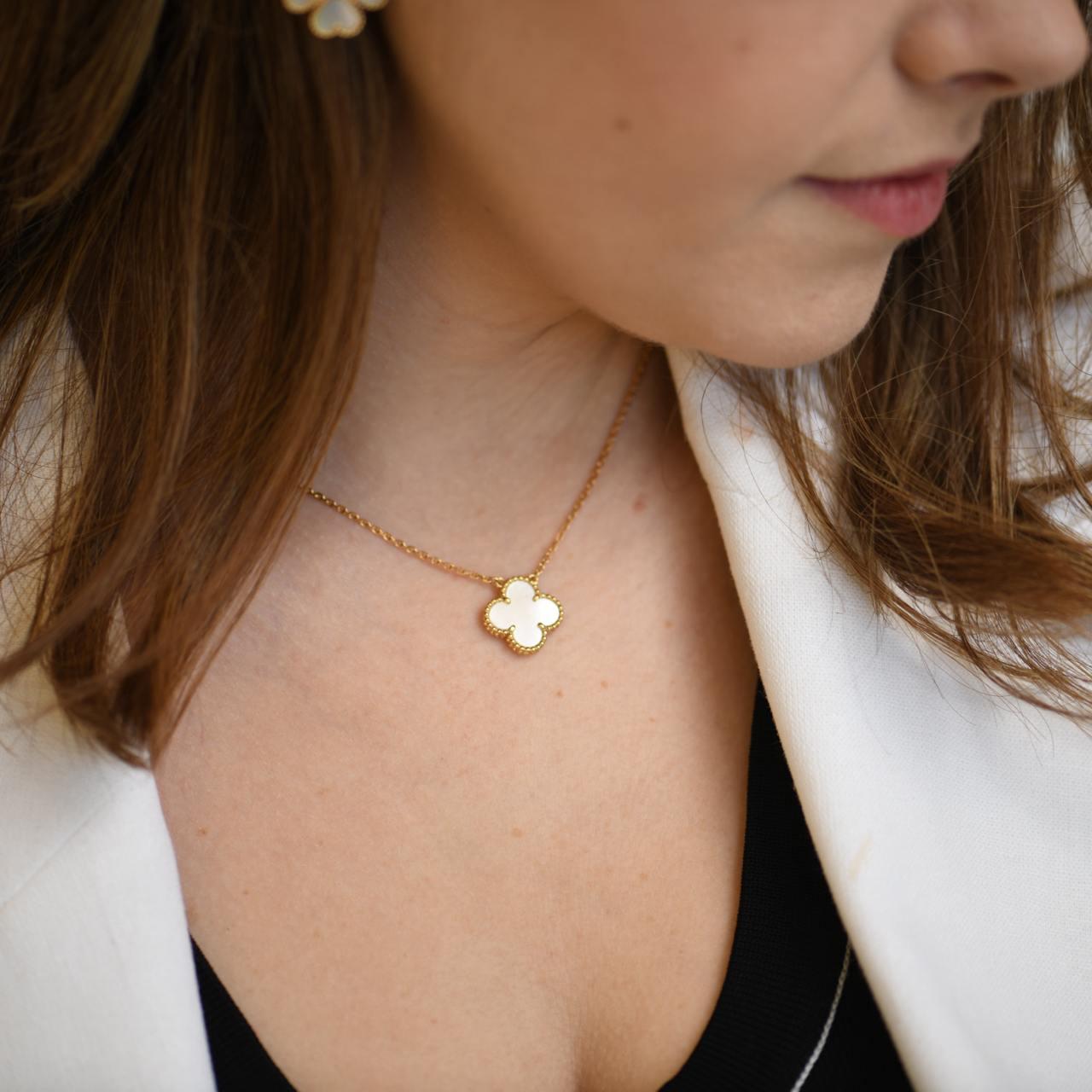 Uncut Van Cleef & Arpels Vintage Alhambra Mother of Pearl 18K Yellow Gold Necklace