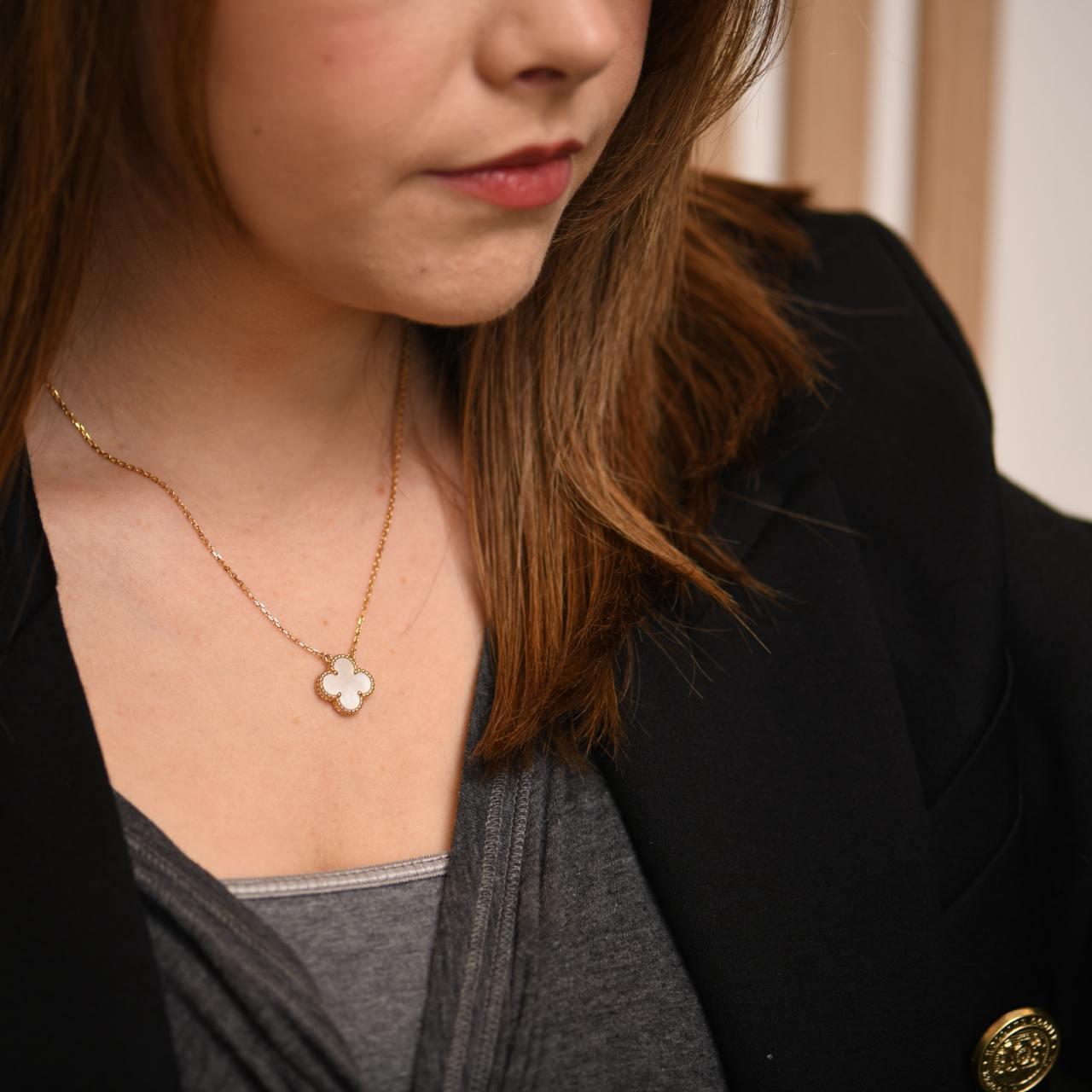 Uncut Van Cleef & Arpels Vintage Alhambra Mother of Pearl 18K Yellow Gold Necklace