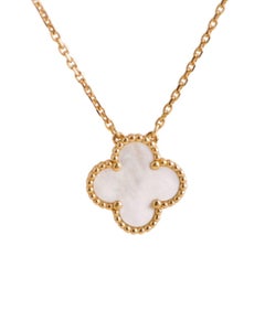 Van Cleef & Arpels Ciondolo vintage Alhambra in oro giallo 18 carati e madreperla