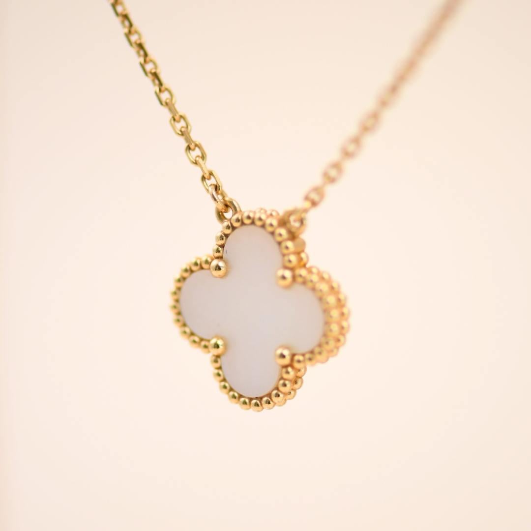 Van Cleef & Arpels Vintage Alhambra Mother of Pearl 18K Yellow Gold Necklace 1