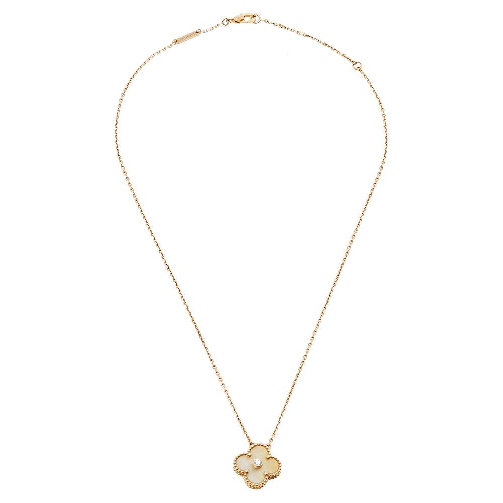 The Alhambra jewel was first created in 1968, and these Vintage Alhambra creations by Van Cleef & Arpels stay true to the original design. Crafted in 18k yellow gold, this necklace features a slender chain with a clover-shaped pendant inlaid with