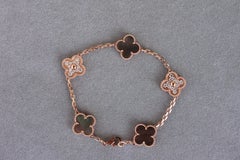 Van Cleef & Arpels Bracelet vintage Alhambra en or rose, nacre et diamants