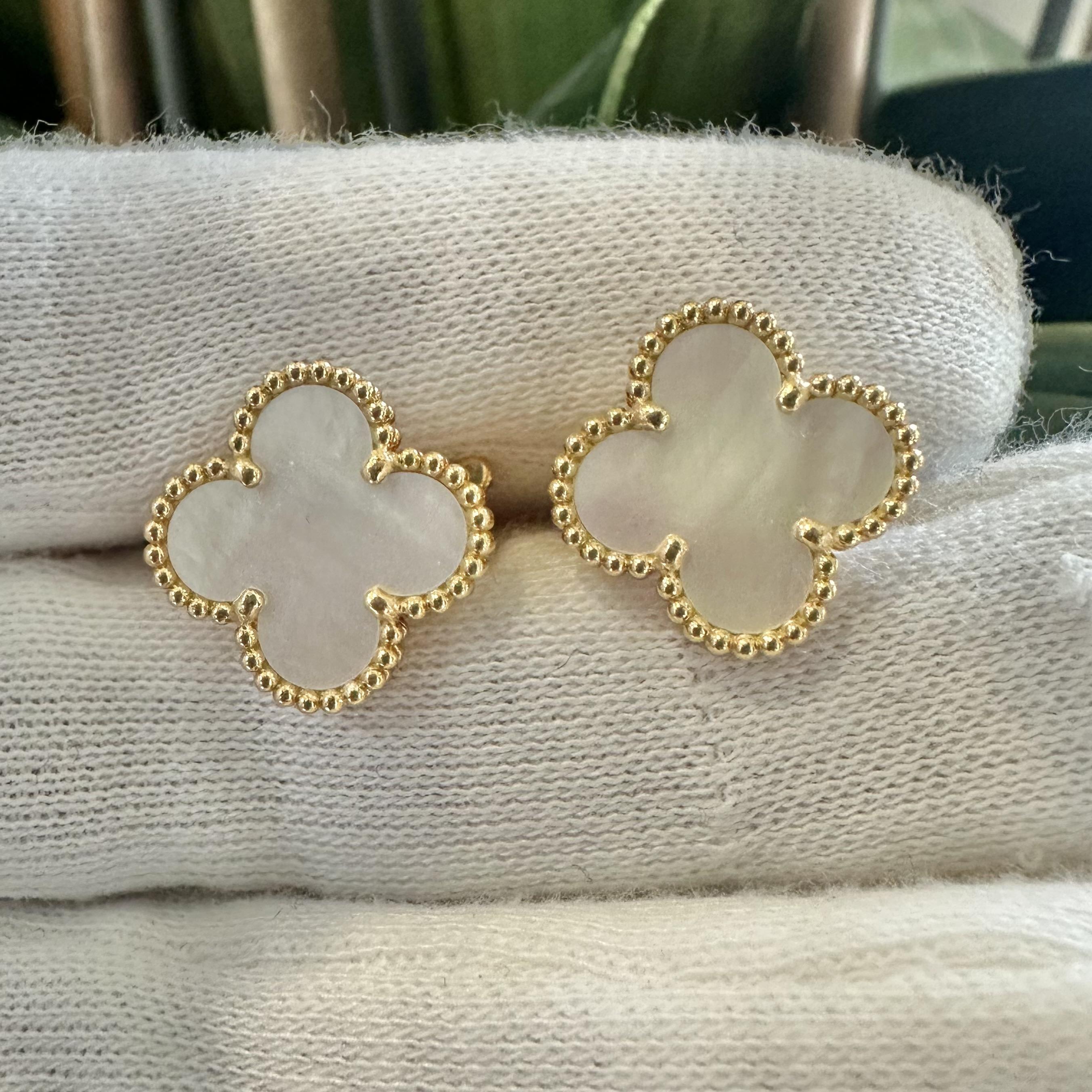 Brand: Van Cleef & Arpels
Collection: Vintage Alhambra
Metal: Yellow Gold
Metal Purity: 18k
Stones: Mother of Pearl
Includes: Service Paperwork from Van Cleef & Arpels