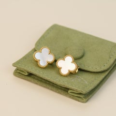 Van Cleef & Arpels Orecchini d'oro con madreperla Alhambra Vintage