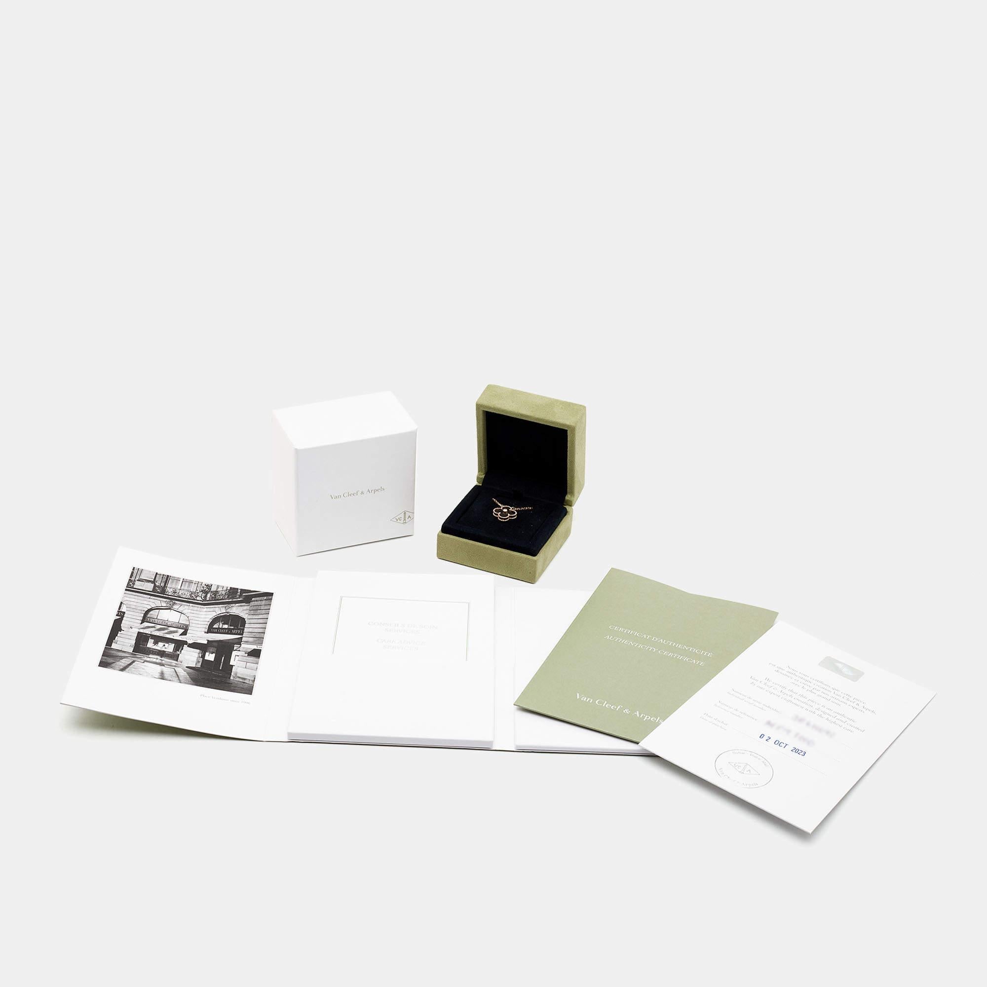 Van Cleef & Arpels Vintage Alhambra Obsidian Diamond 18k Rose Holiday 2023  en vente 3